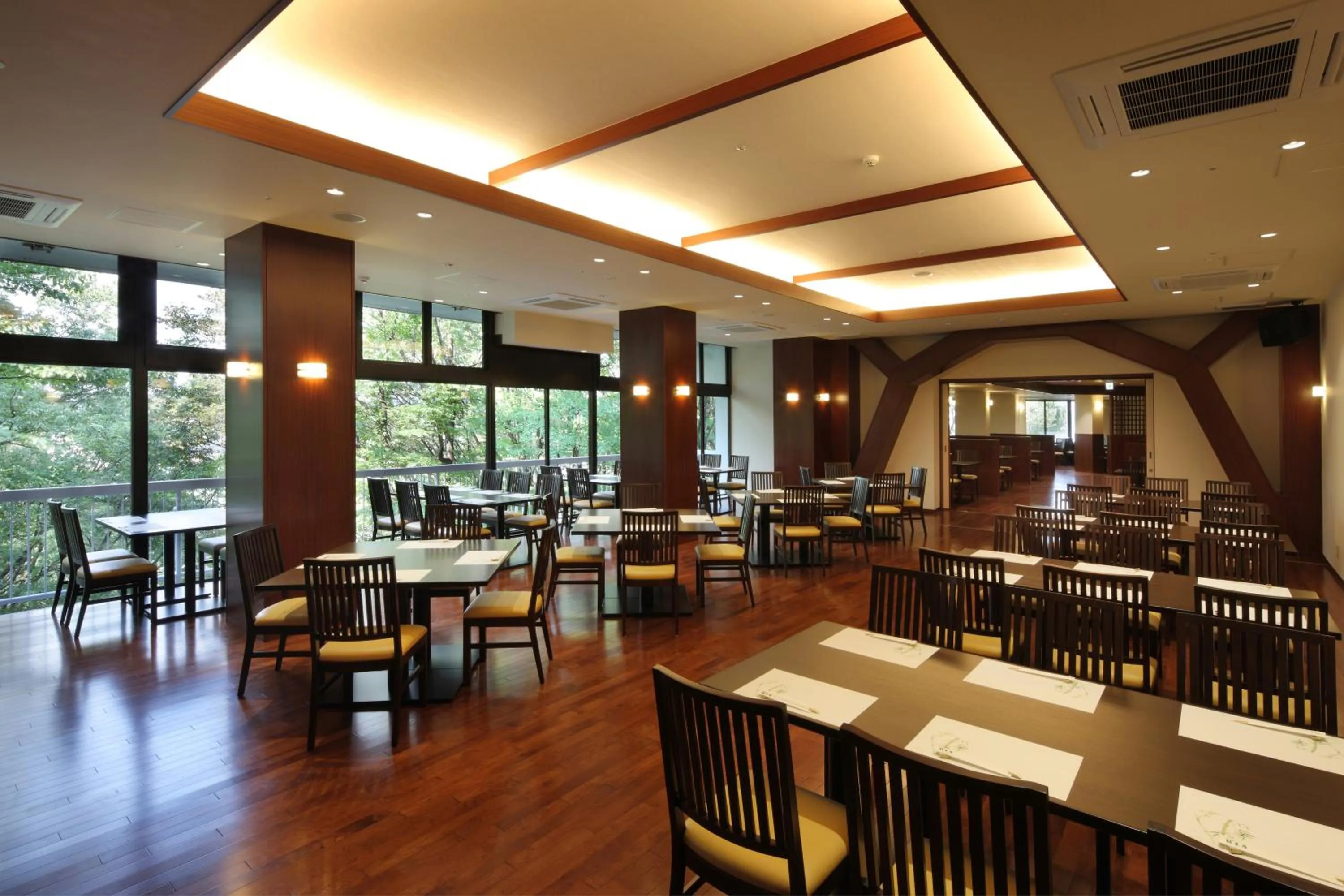 Restaurant/Places to Eat in Ryokusuitei