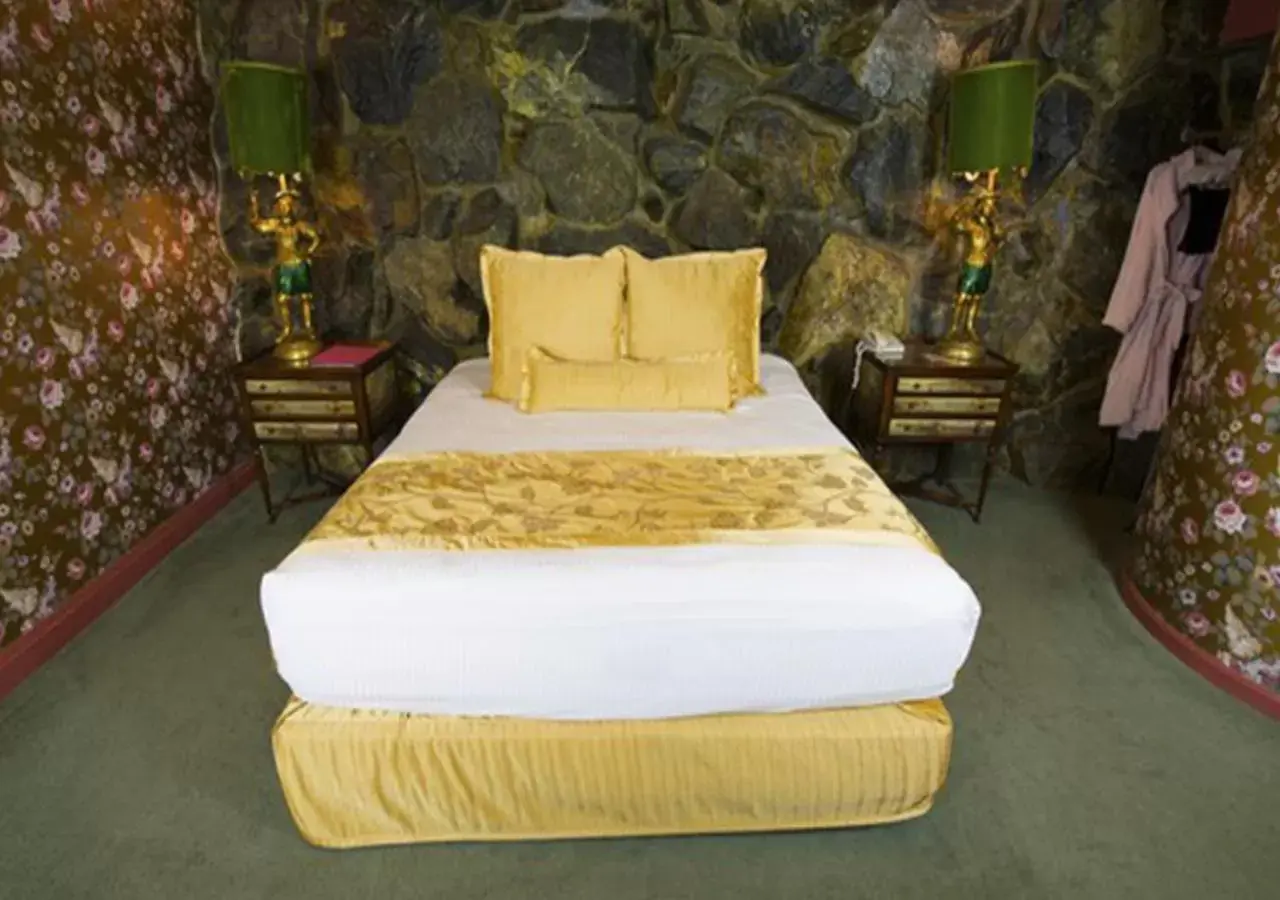 Bed in Madonna Inn