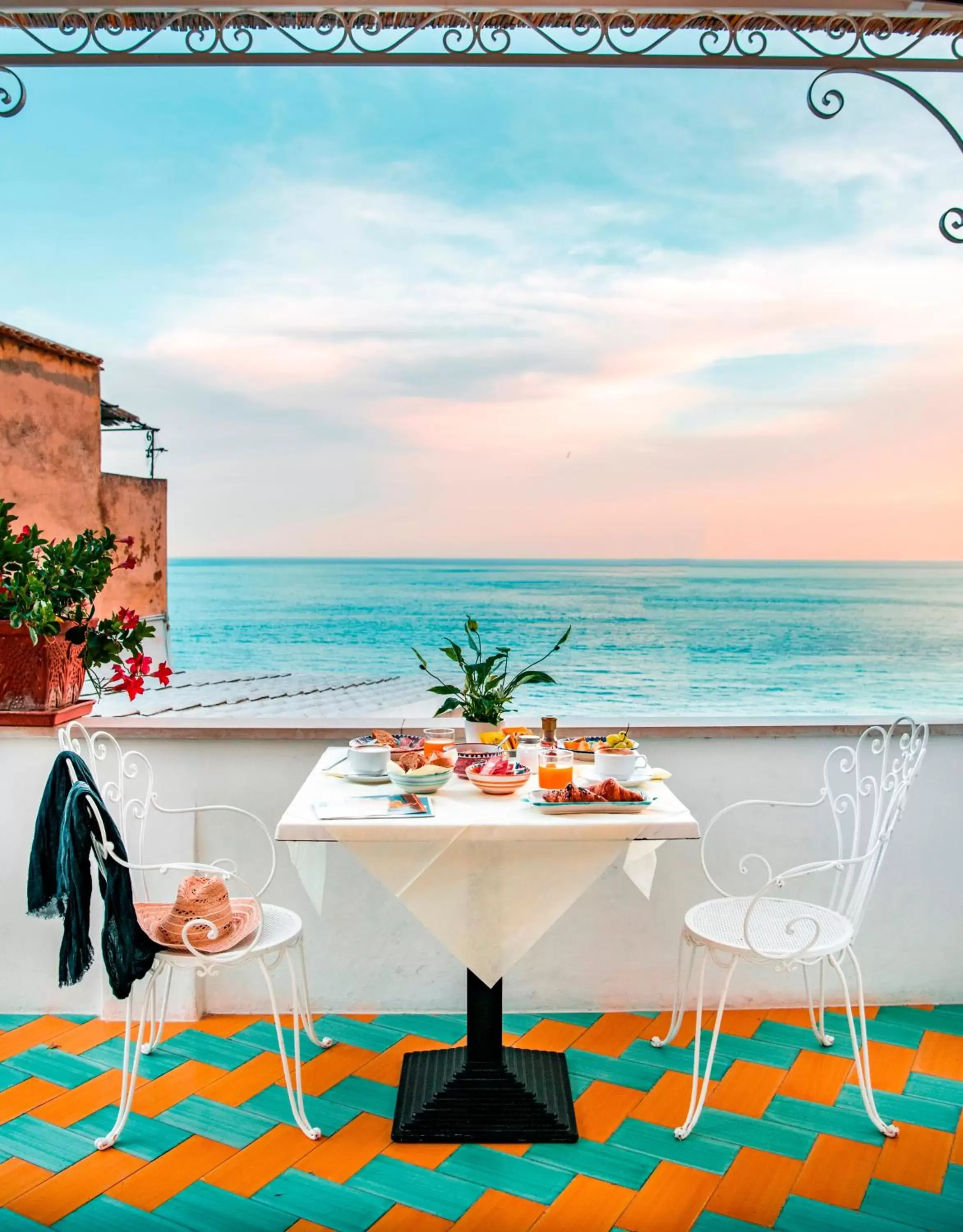 Restaurant/places to eat, Sea View in Casa Guadagno