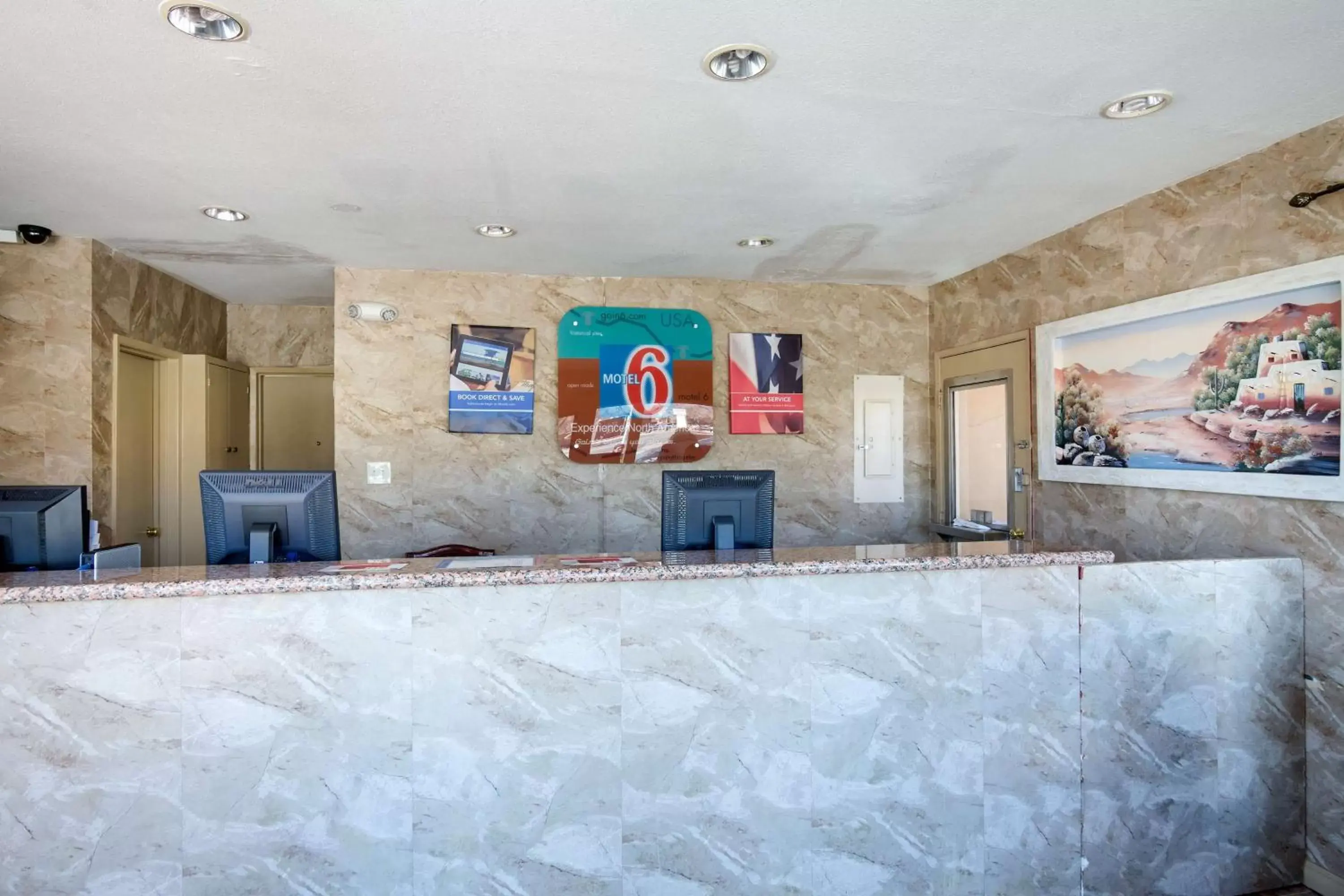 Lobby or reception, Lobby/Reception in Motel 6-Santa Fe, NM - Downtown