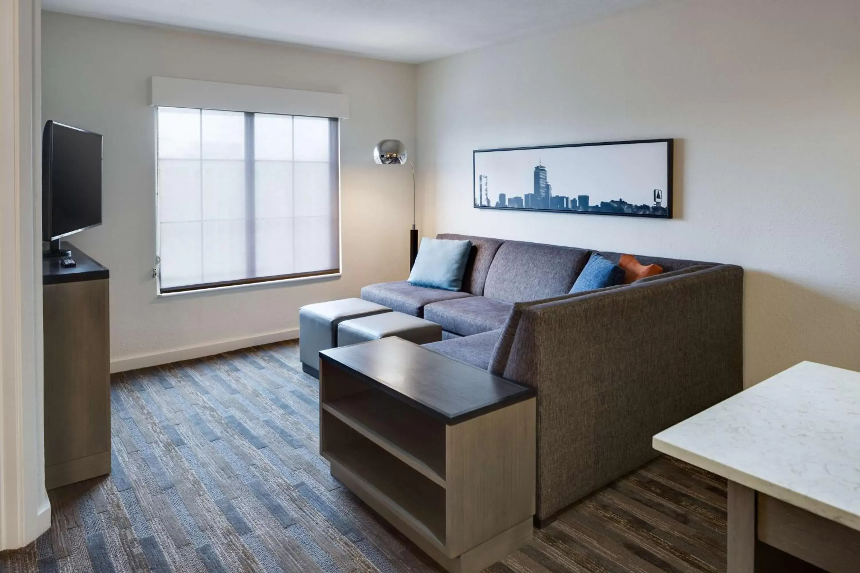 Photo of the whole room, Seating Area in Hyatt House Boston Waltham