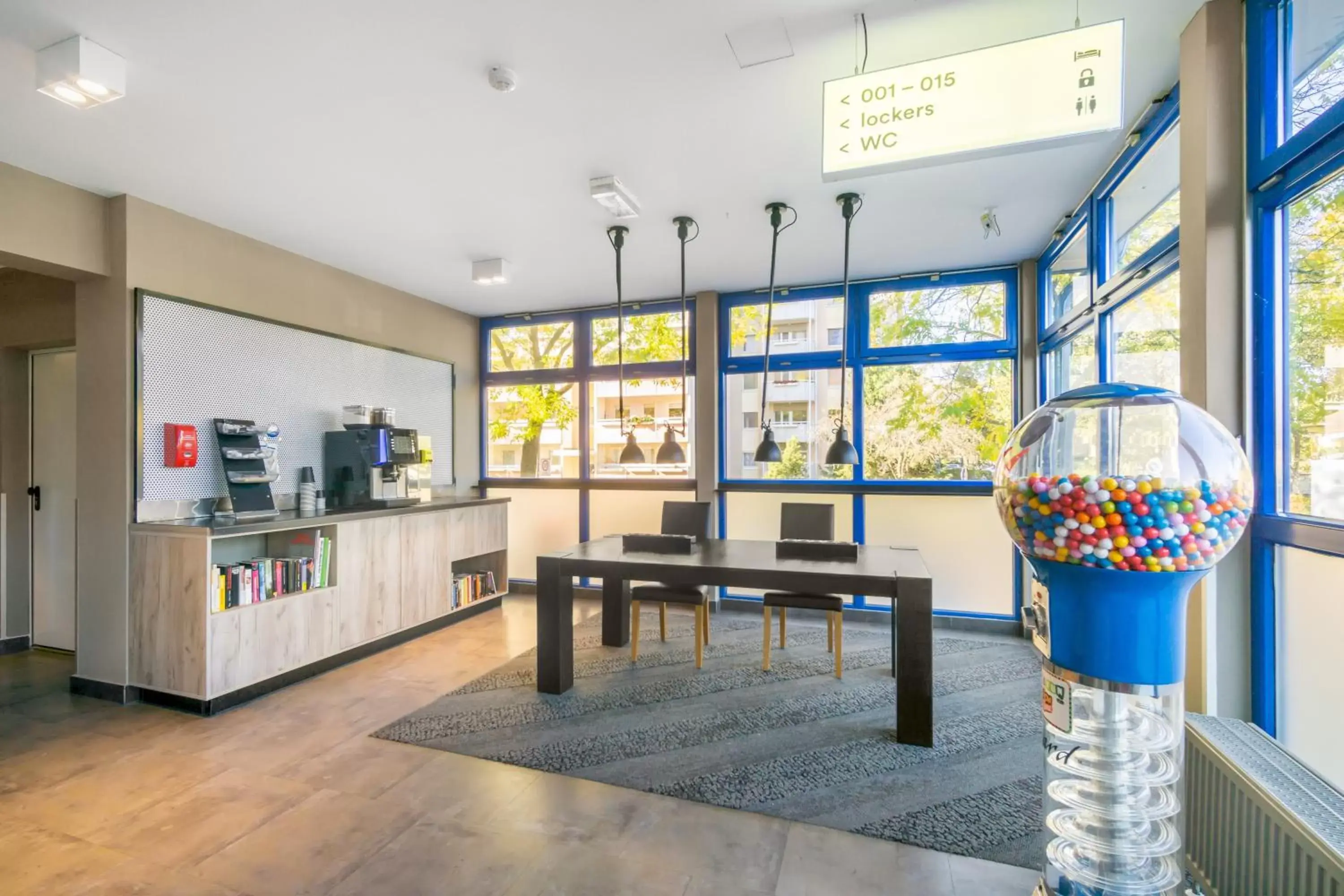 Lobby or reception in A&O Dresden Hauptbahnhof