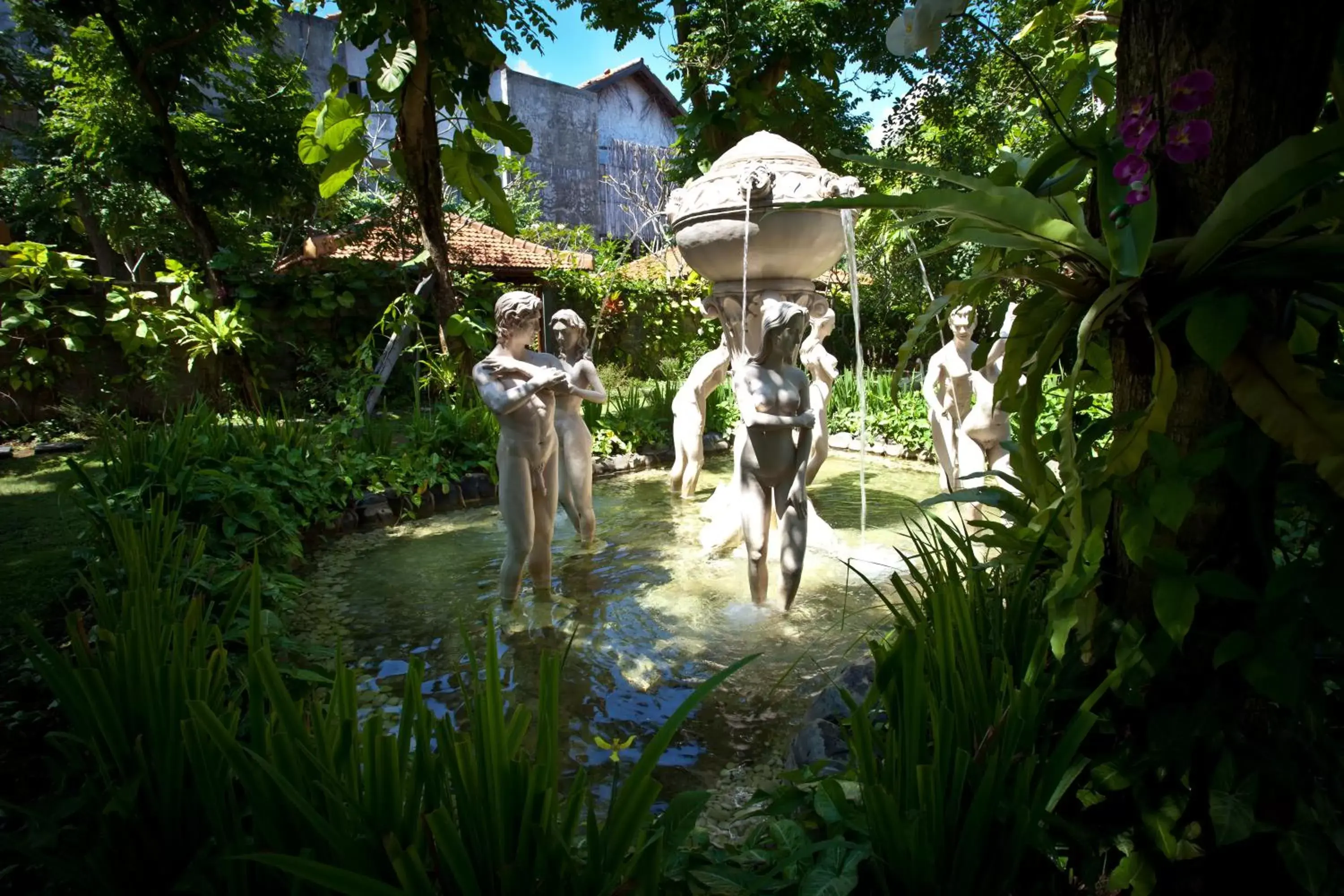 Facade/entrance in Febri's Hotel & Spa Facade/entrance in Febri's Hotel & Spa