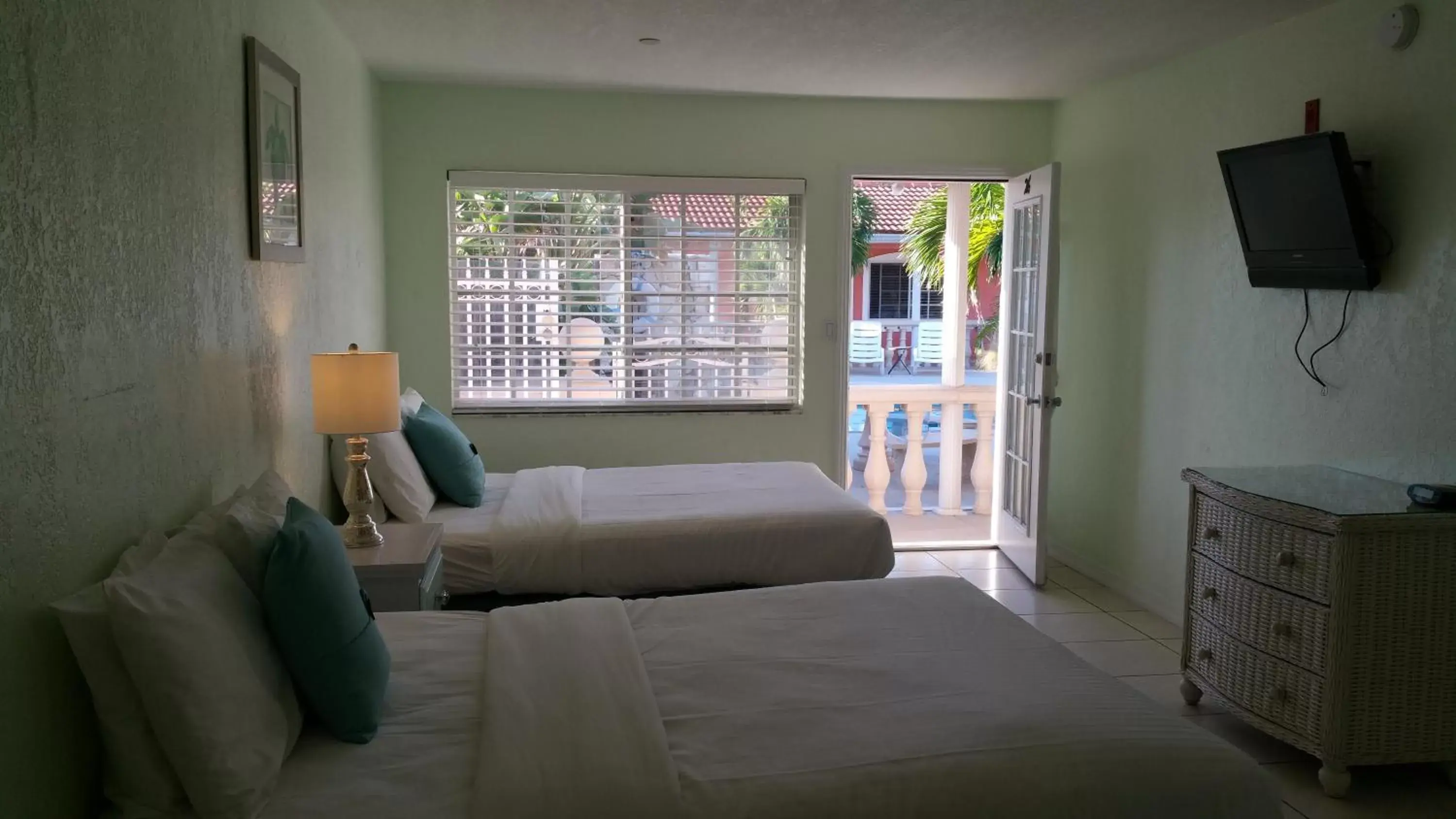 Bedroom, Bed in Blind Pass Resort Motel