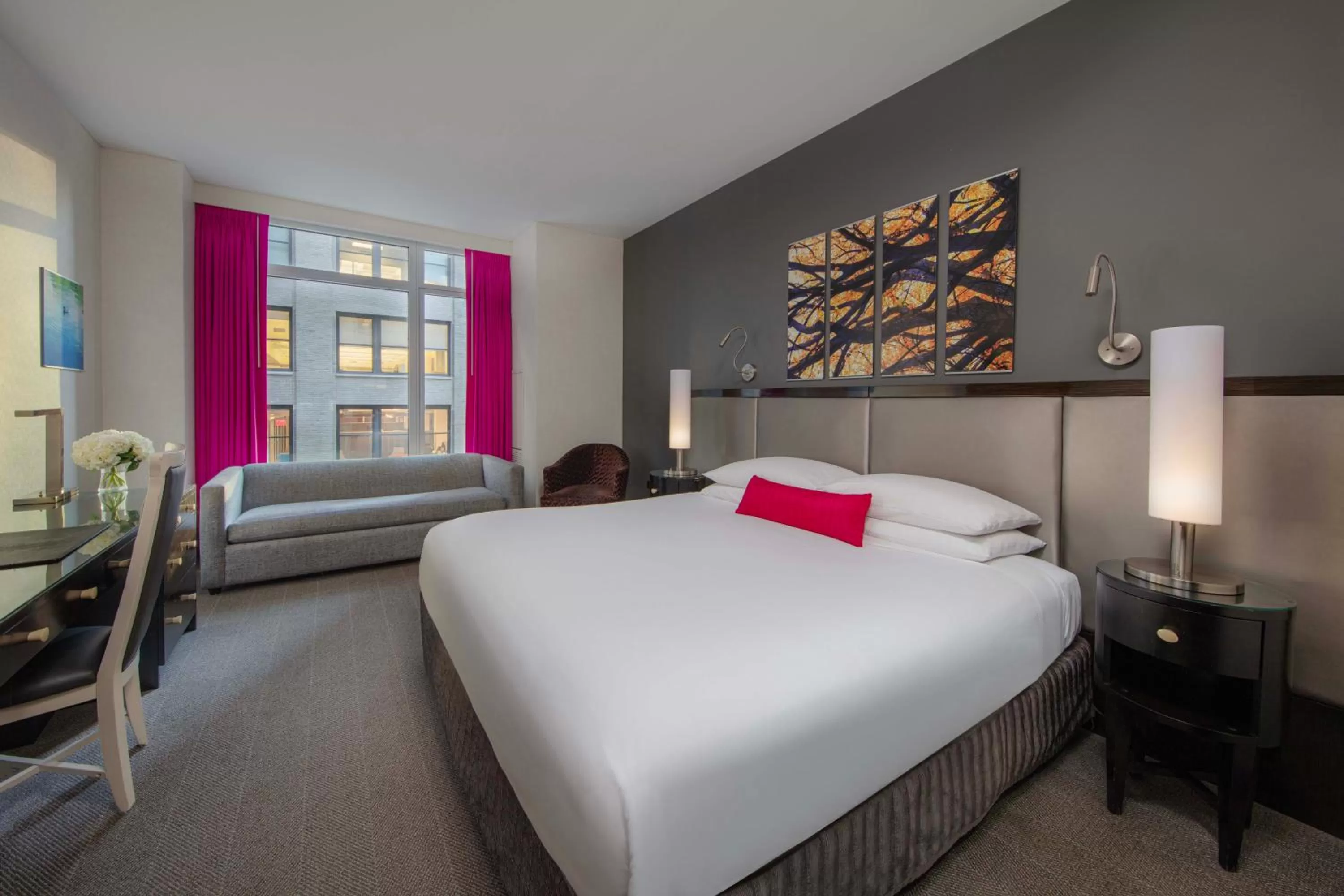 Bedroom, Bed in Royalton Park Avenue