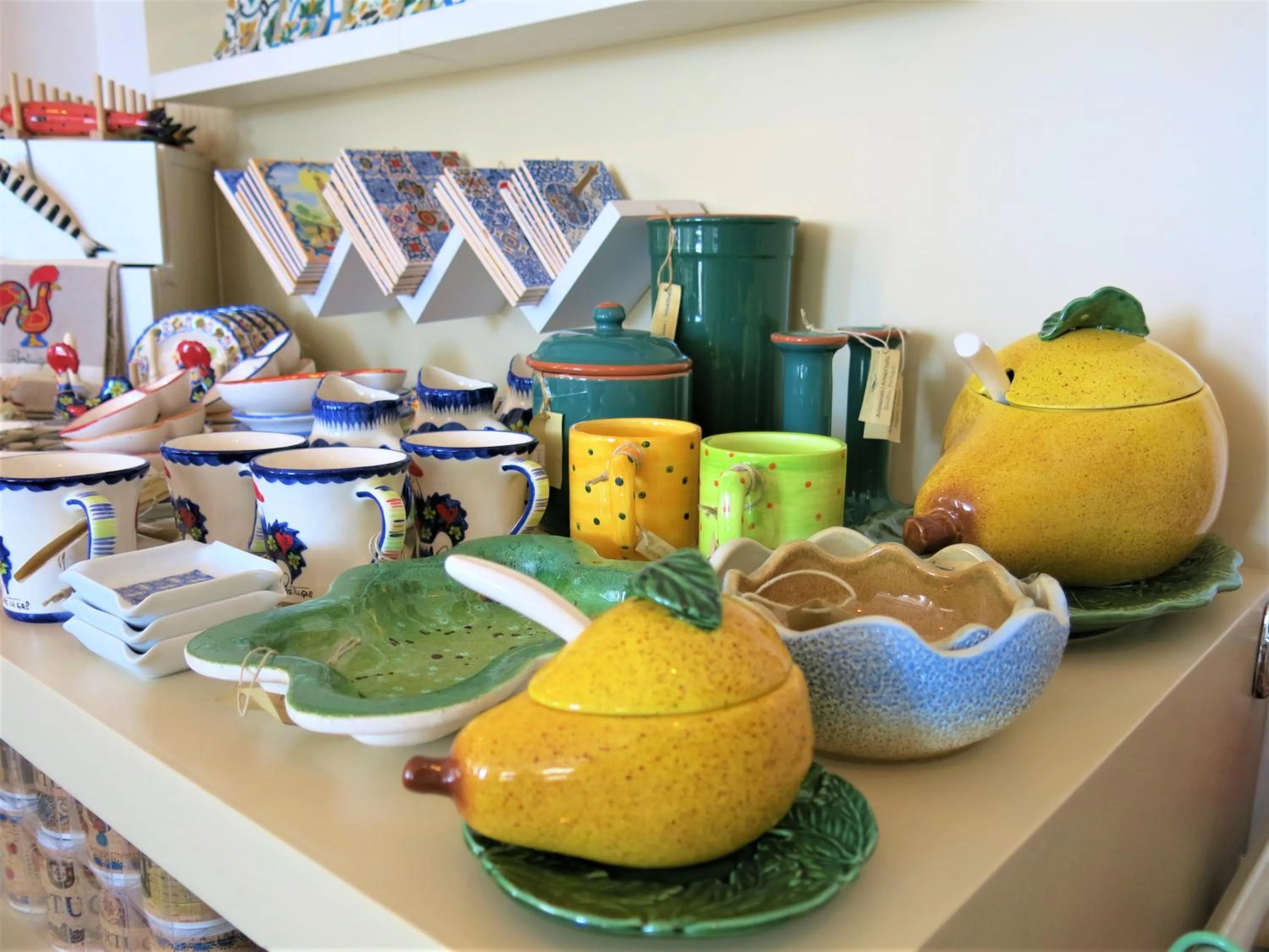 On-site shops in Boutique Hotel Casa do Outeiro - Arts & Crafts