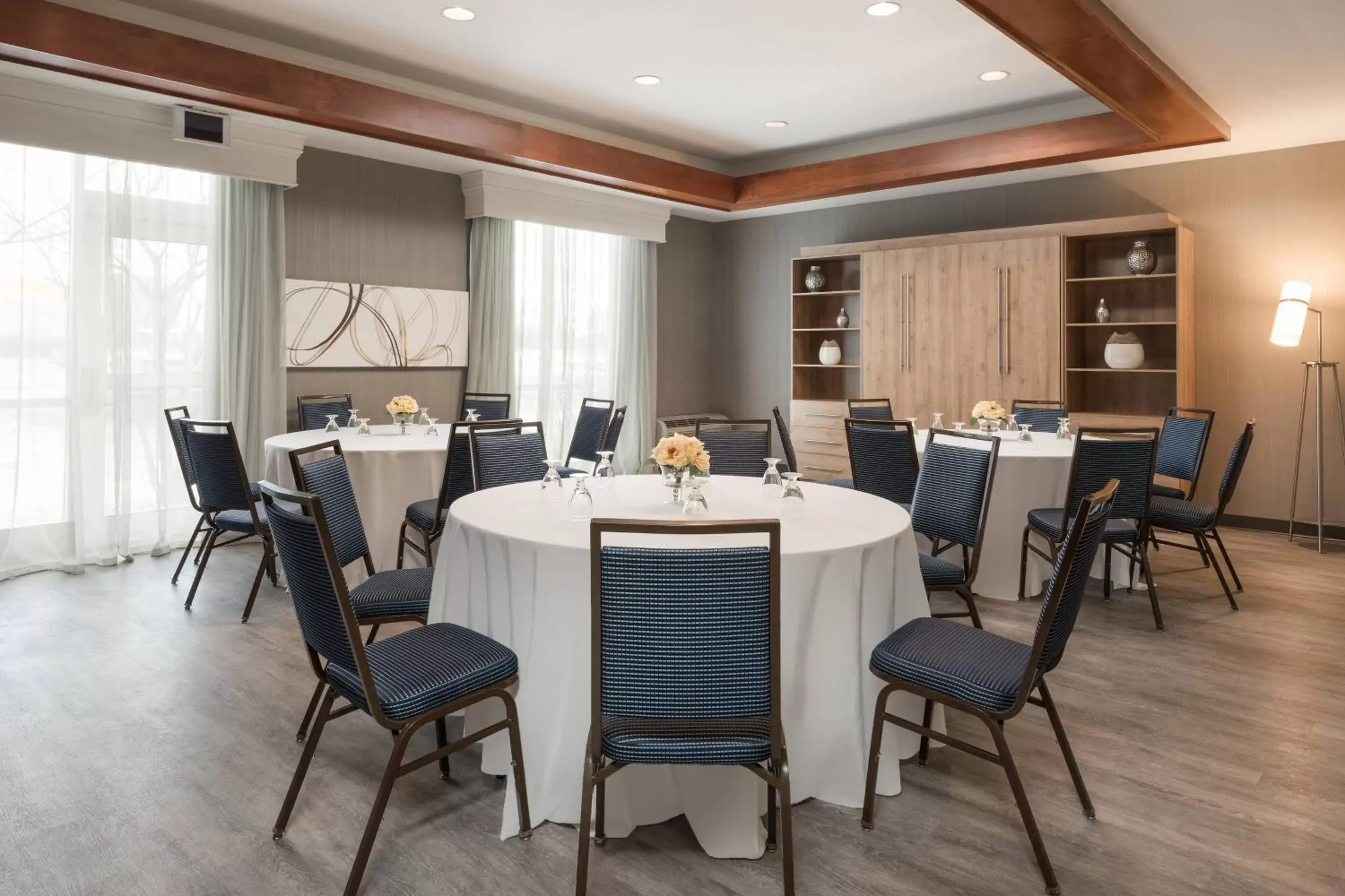 Meeting/conference room, Restaurant/Places to Eat in Courtyard by Marriott Toronto Vaughan