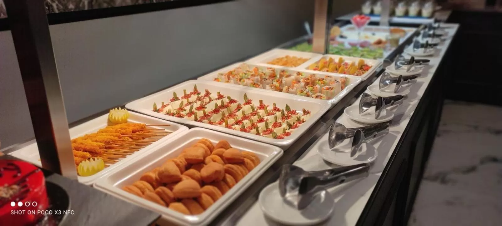 Restaurant/places to eat in Modern Revival Luxury Hotel