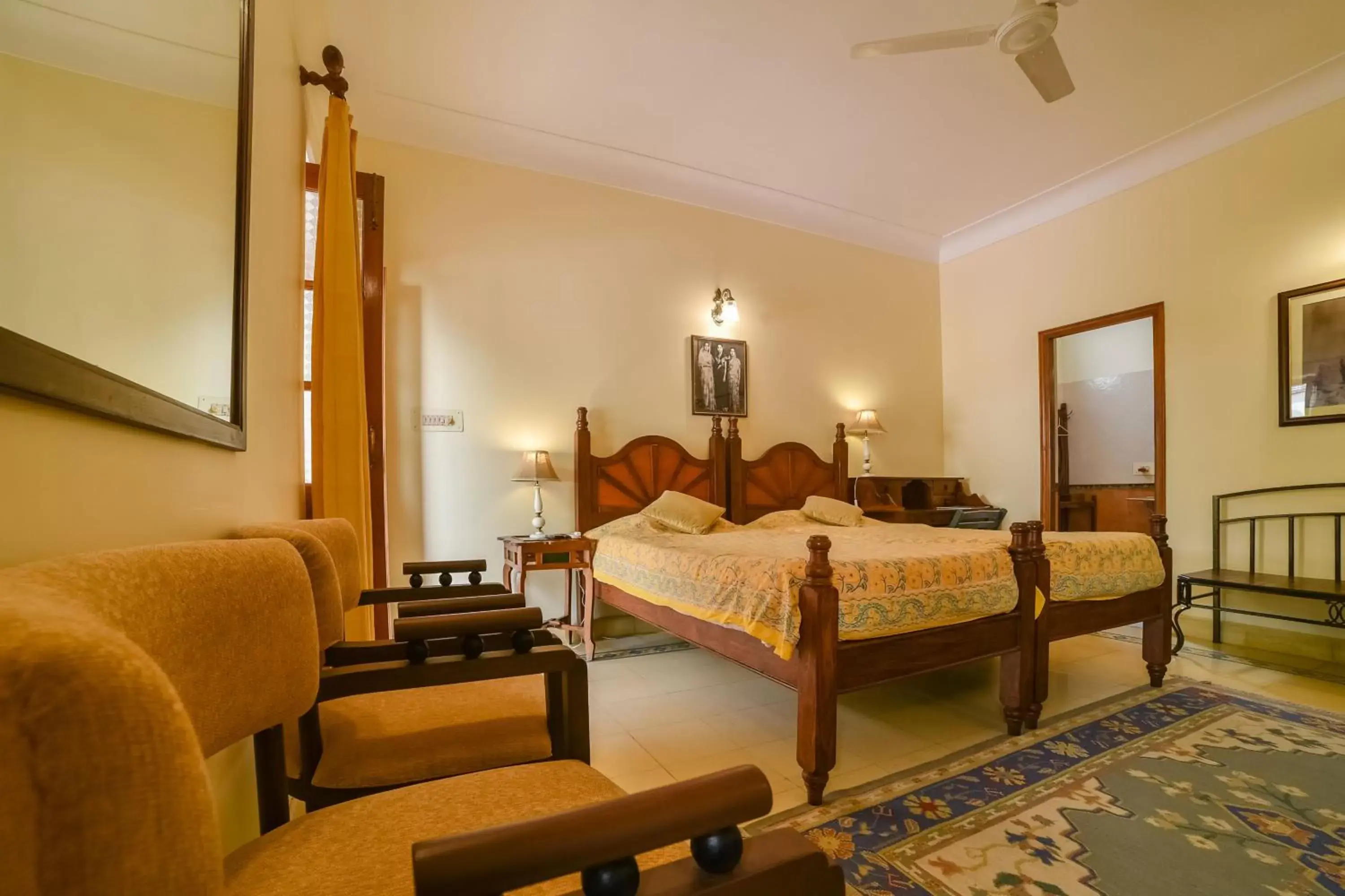 Decorative detail, Bed in Ratan Vilas, Jodhpur Decorative detail, Bed in Ratan Vilas, Jodhpur