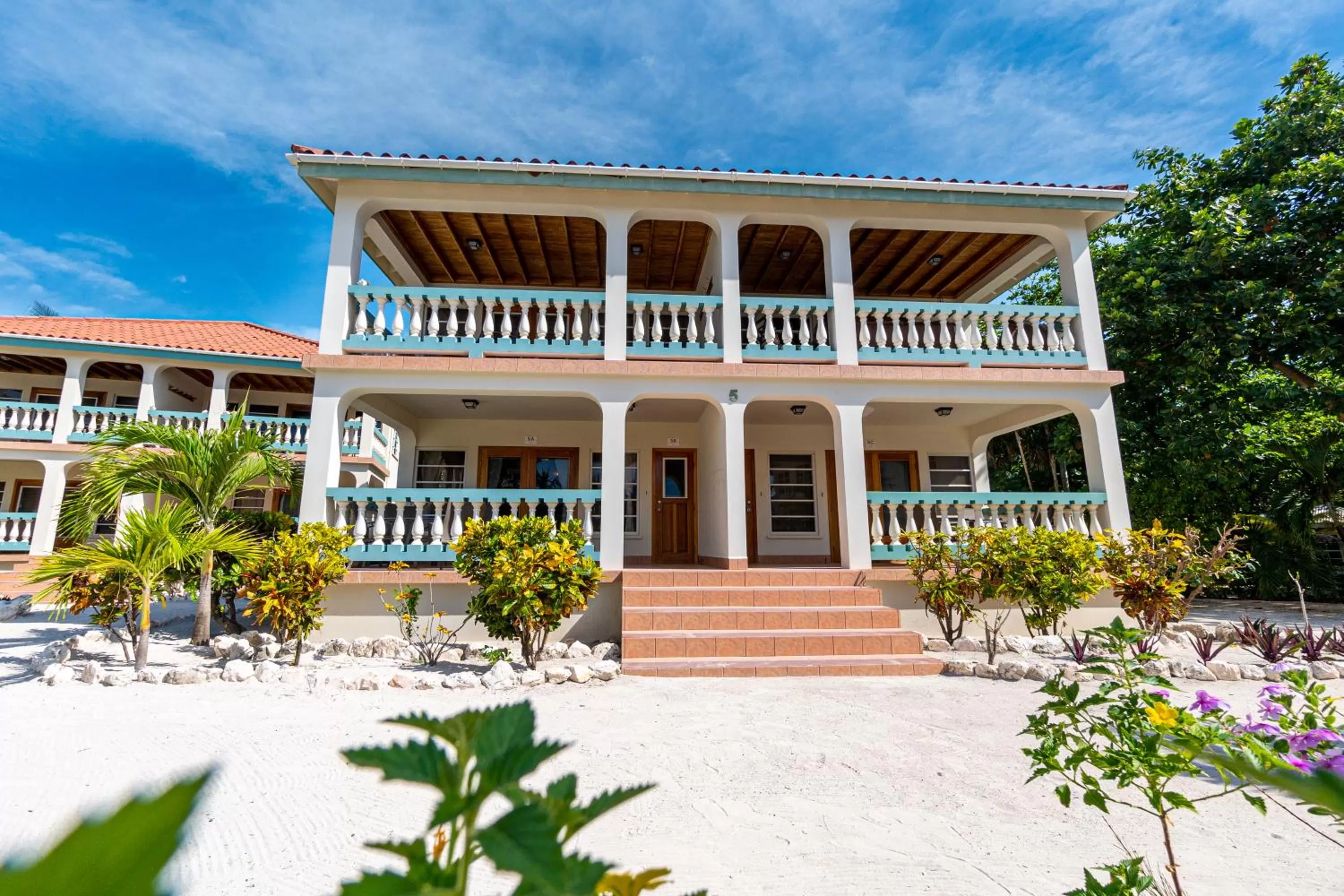 Property building in Belizean Shores Resort