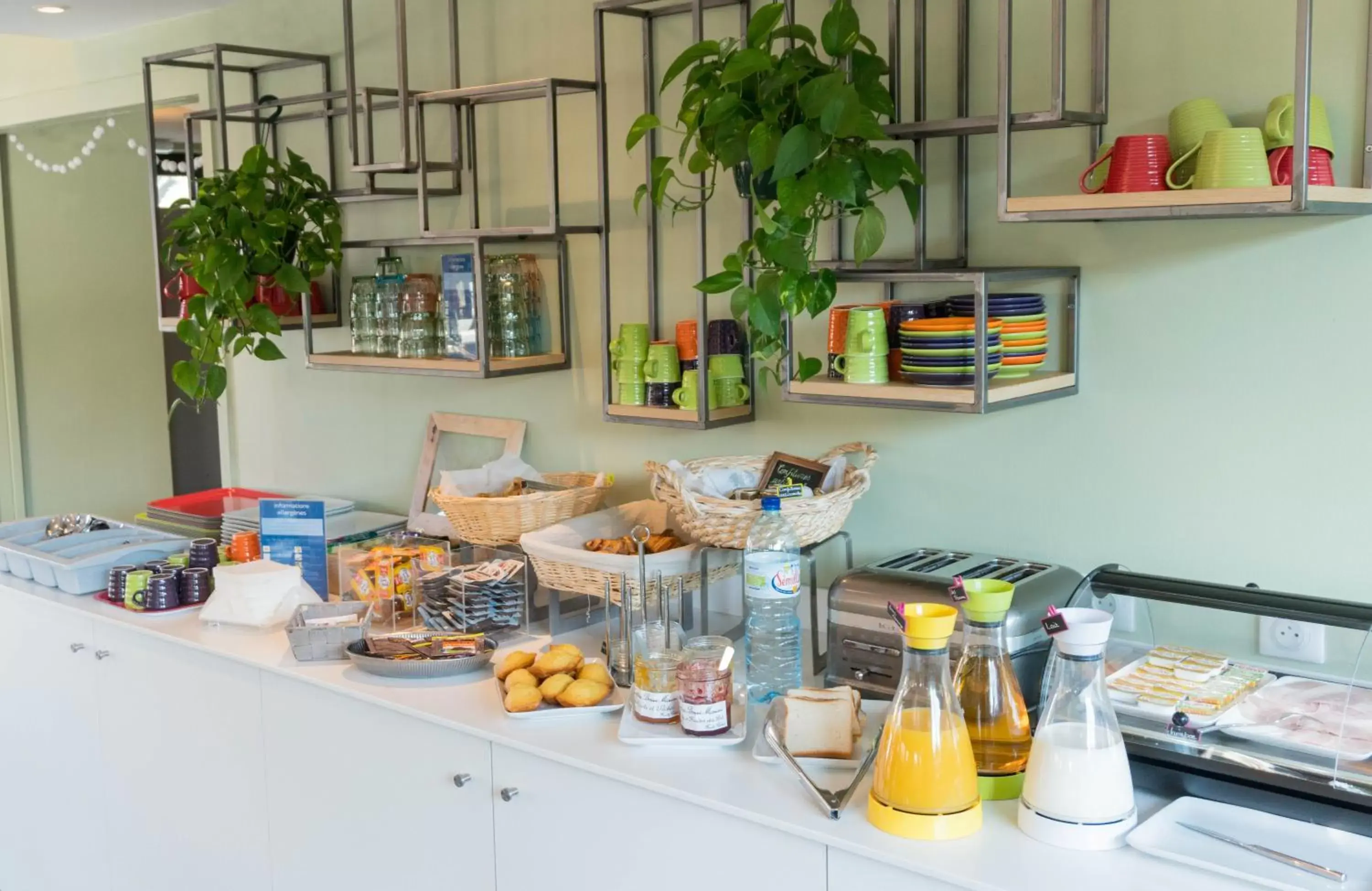 Buffet breakfast in ibis Styles Perpignan Canet En Roussillon Buffet breakfast in ibis Styles Perpignan Canet En Roussillon