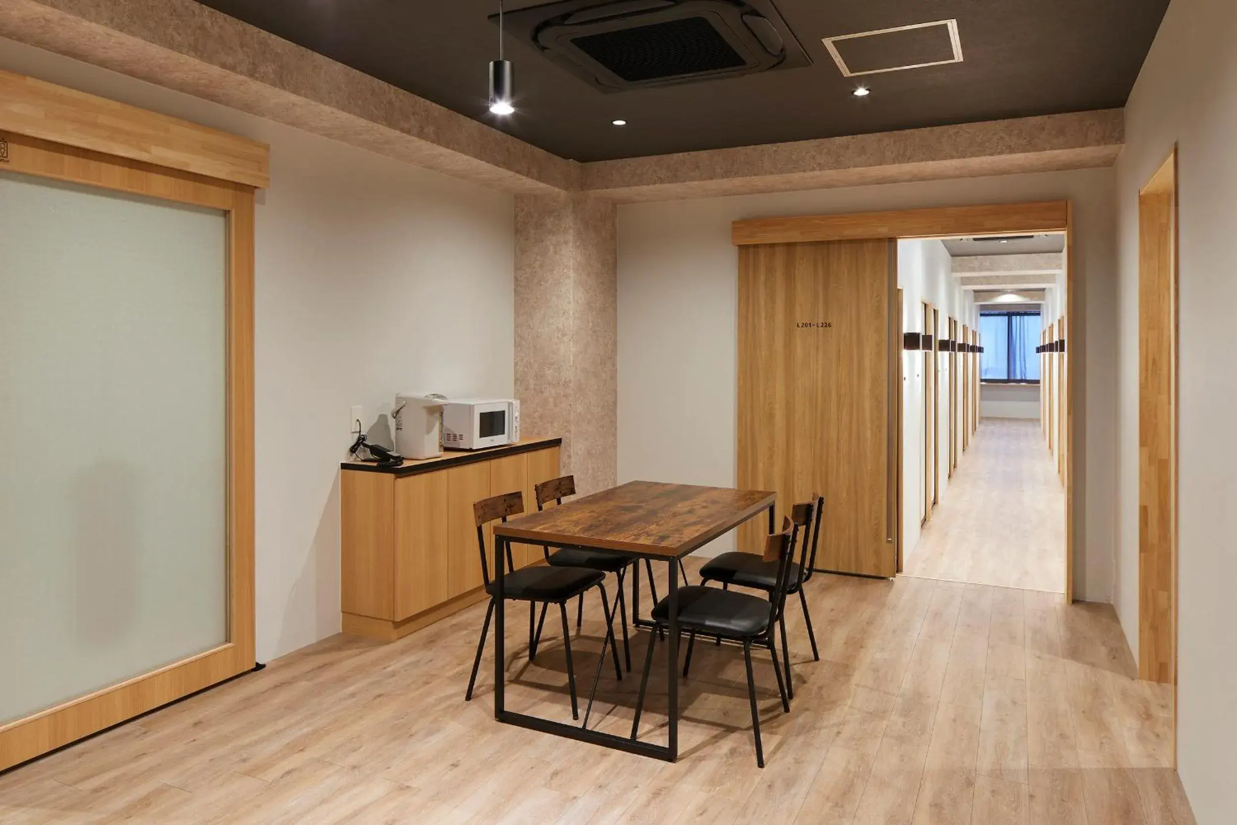 Dining area in hotel atarayo osaka