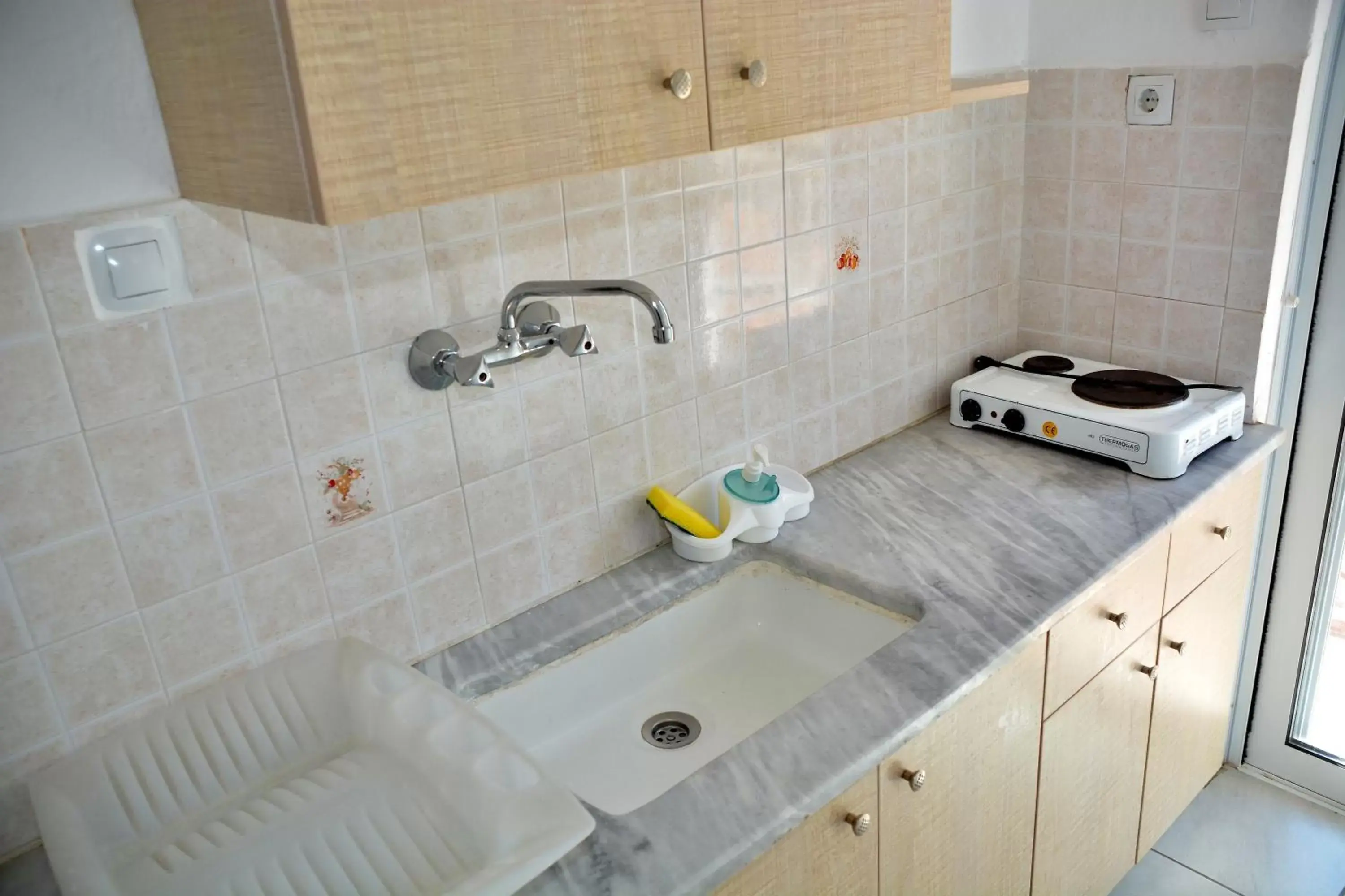 Kitchen or kitchenette, Bathroom in Hotel Germany