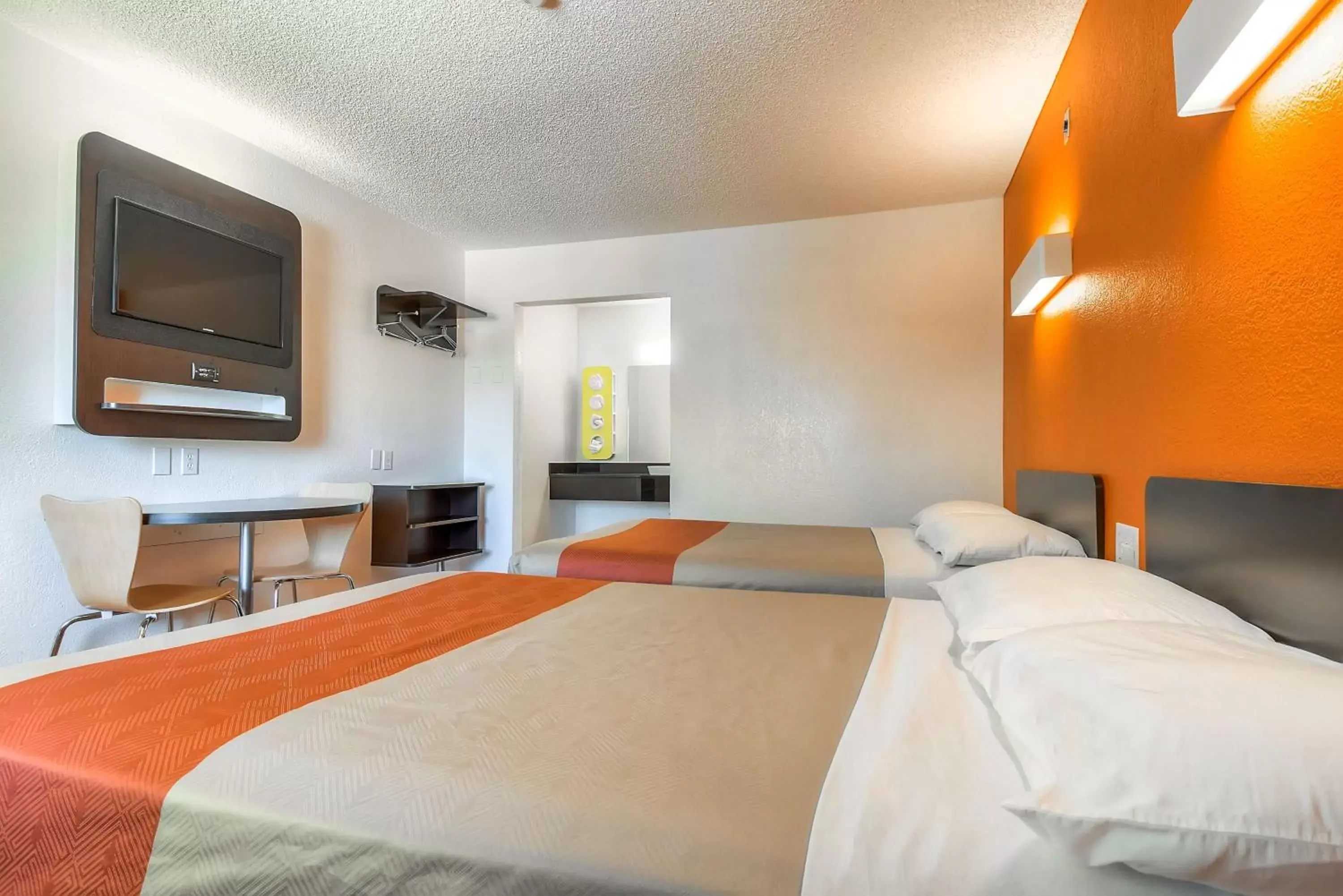 Bedroom, Bed in Motel 6-San Diego, CA - North