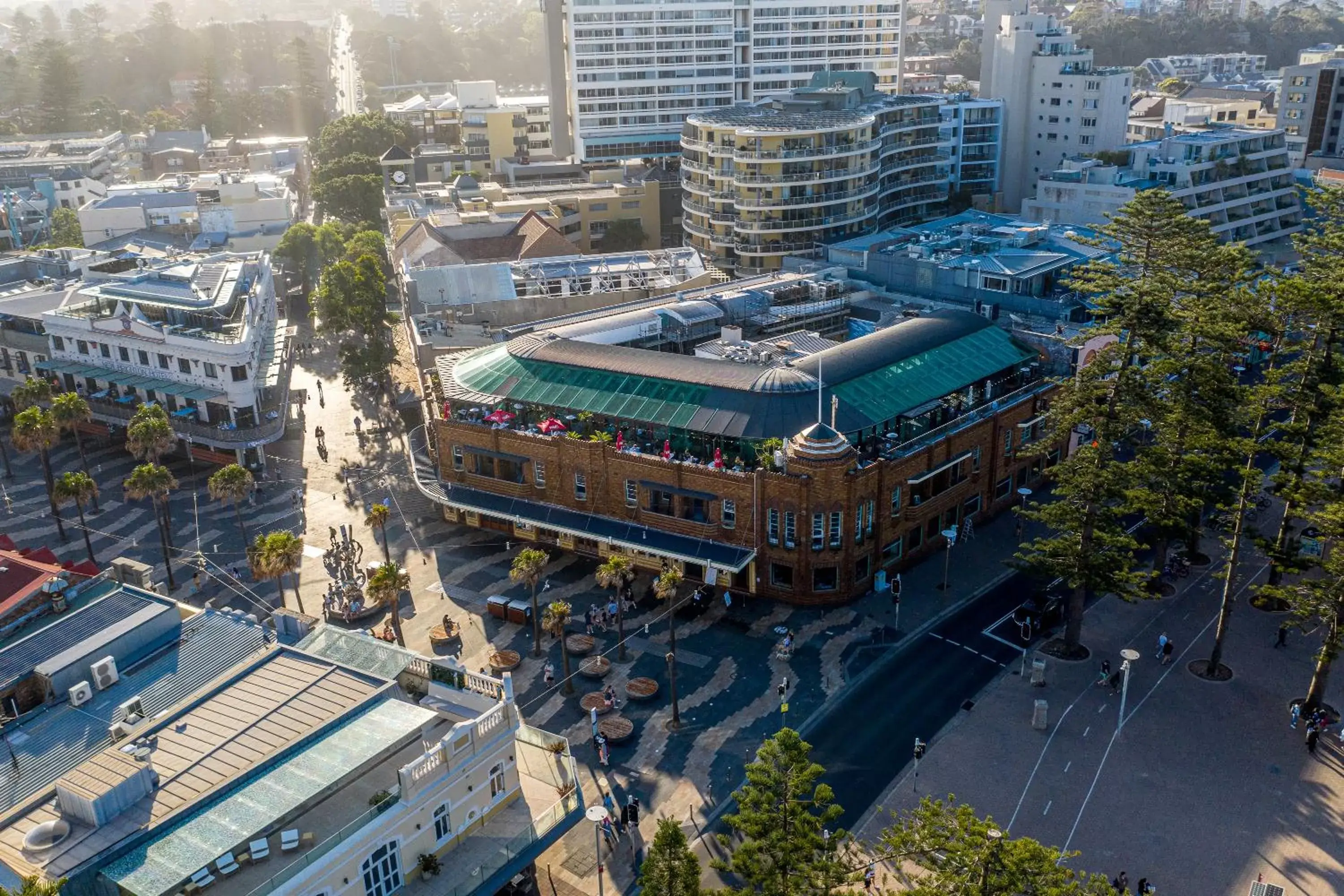 Bird's-eye View in Stay at Hotel Steyne