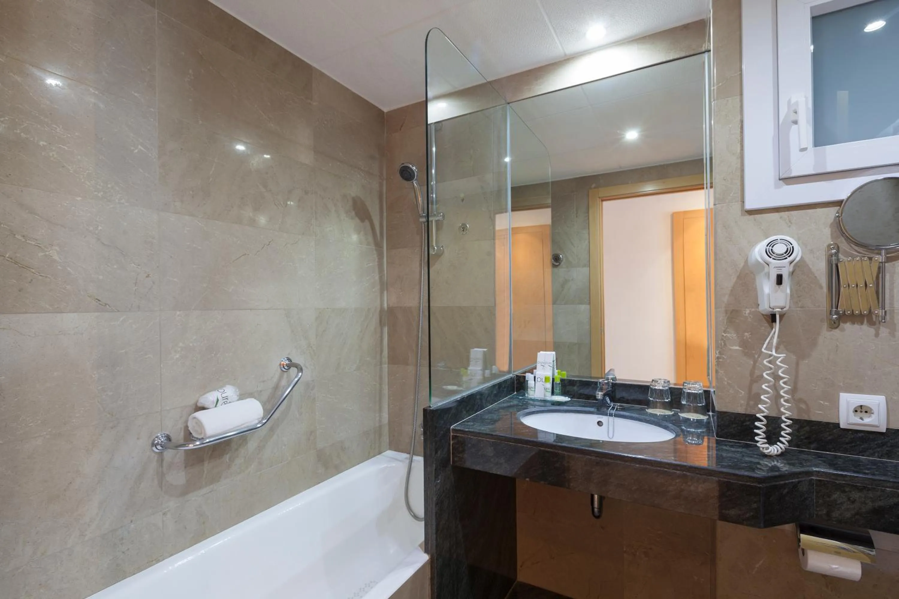 Shower in Canyelles Platja