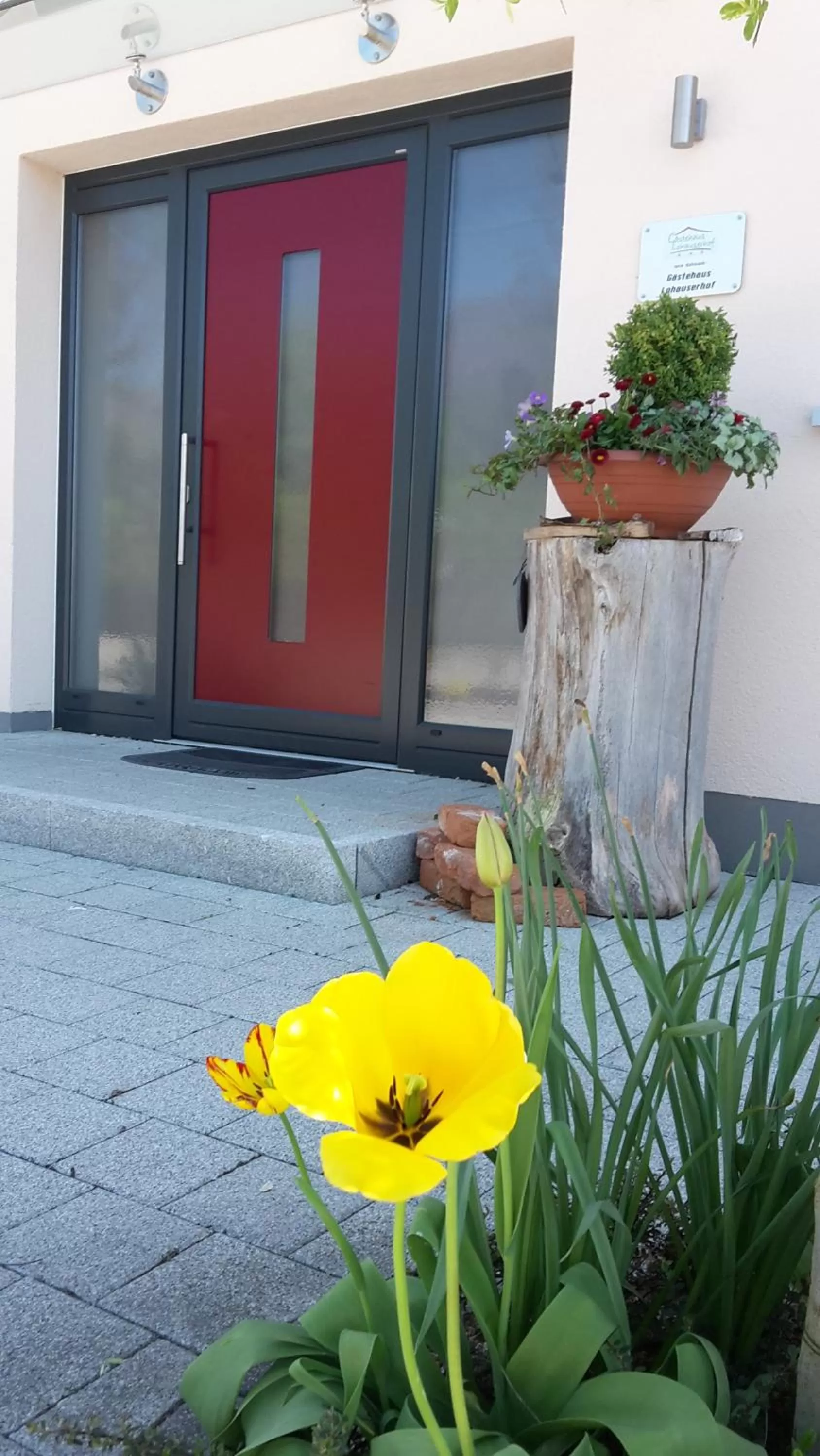 Facade/entrance in Lohauserhof - Biohof und Hotel