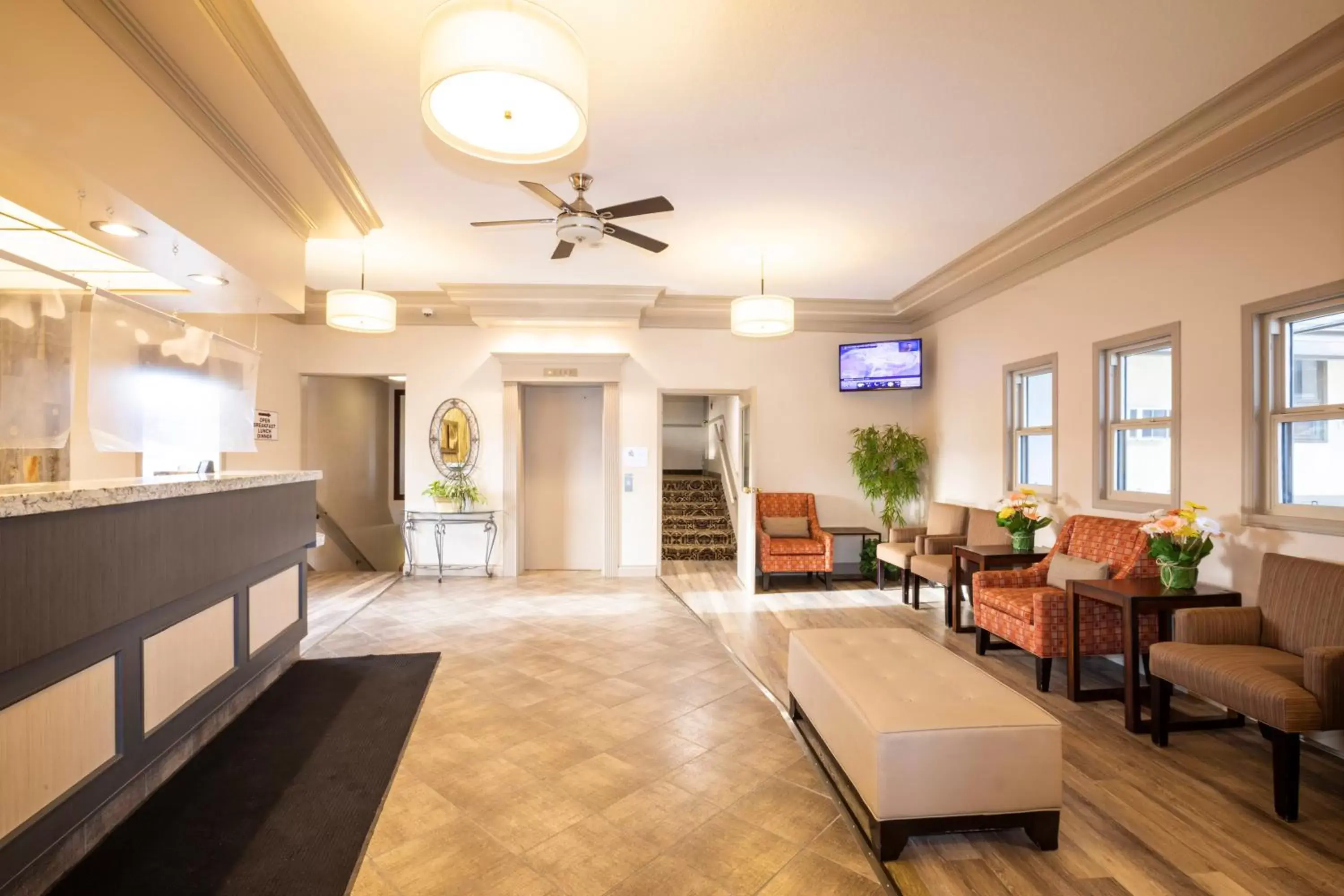 Lobby or reception, Lobby/Reception in Tower Inn & Suites