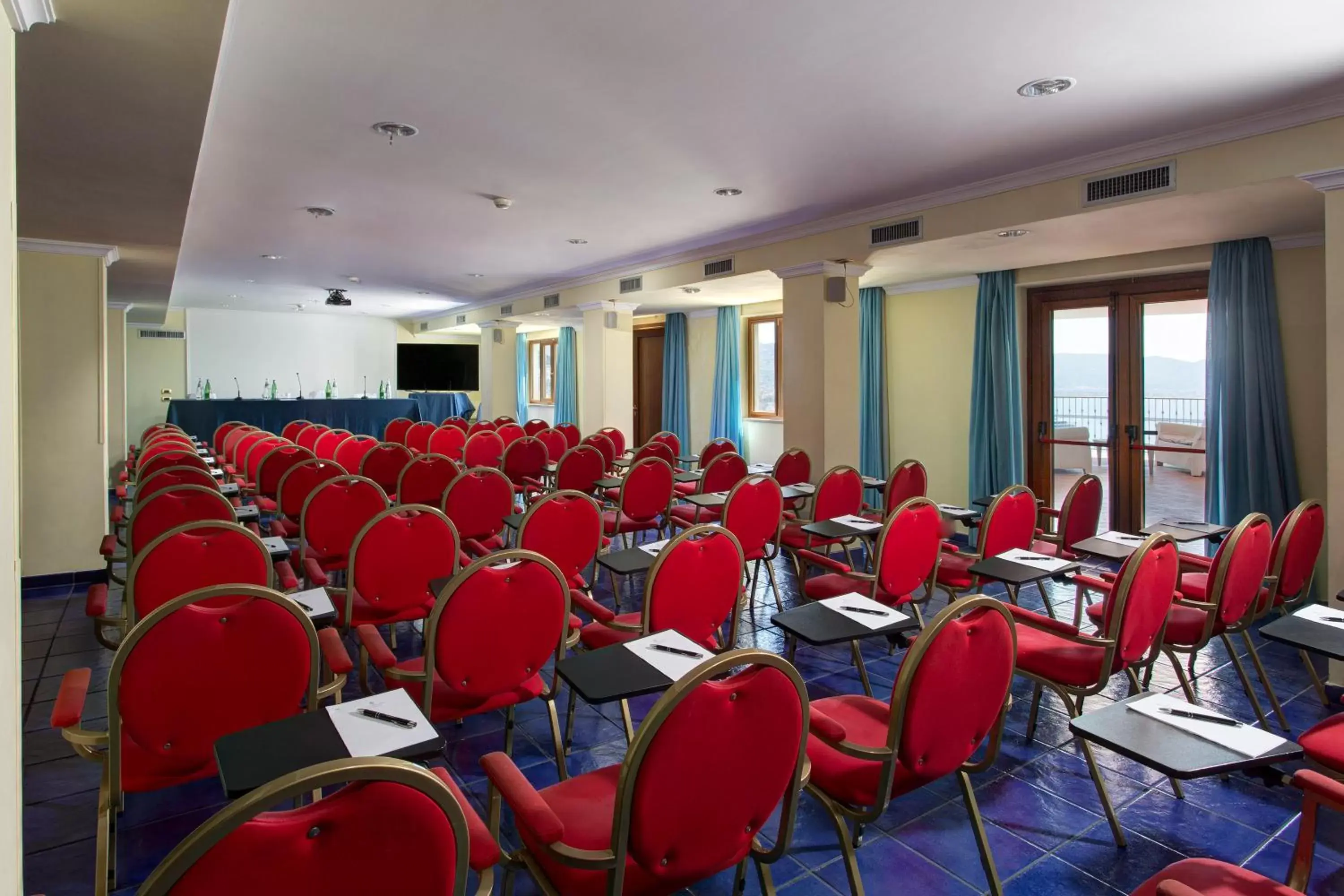 Business facilities, Business Area/Conference Room in Lloyd's Baia Hotel