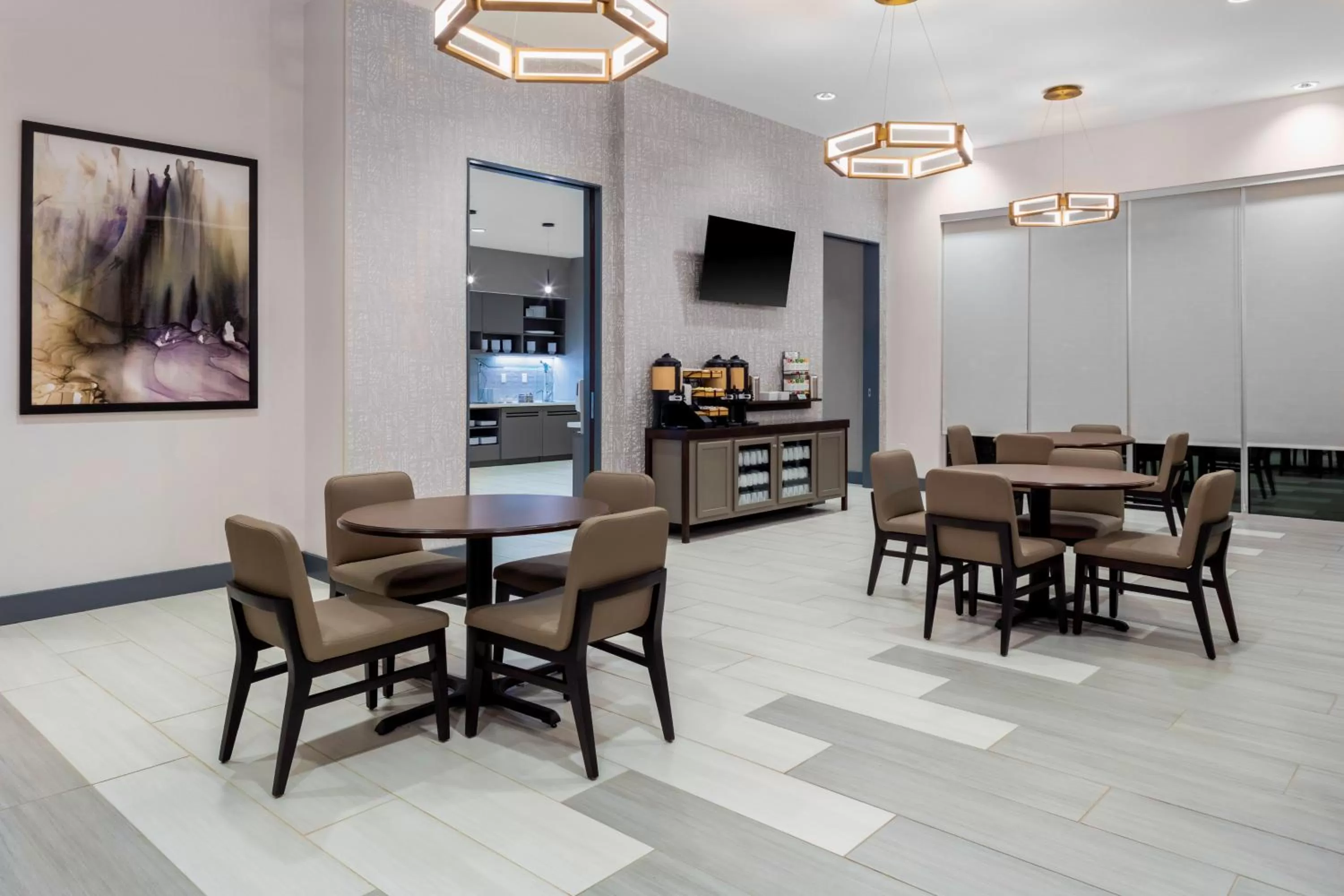 Breakfast in Hyatt House Charlotte Rea Farms