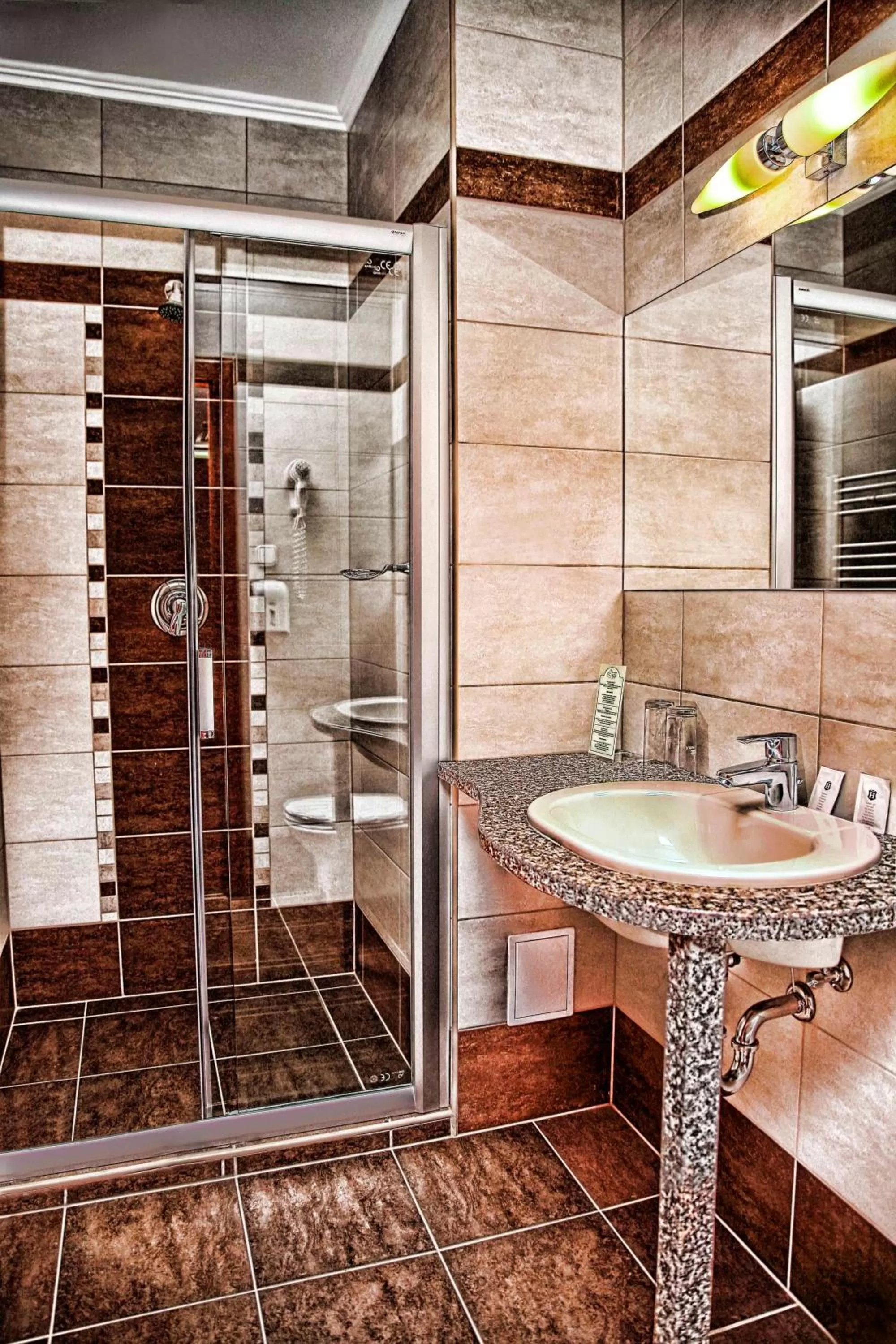 Bathroom in Lugas Hotel