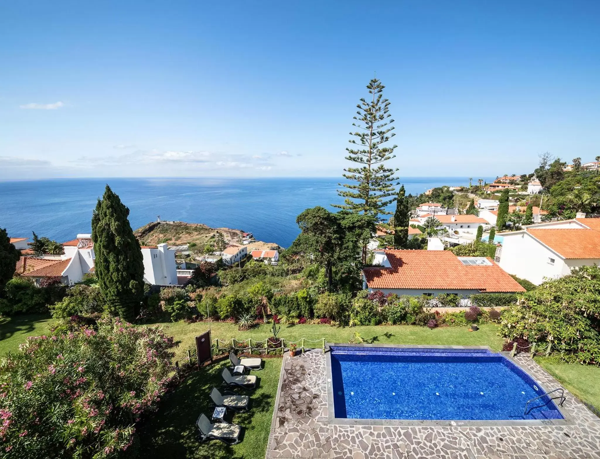 Bird's eye view, Pool View in Dom Pedro Garajau