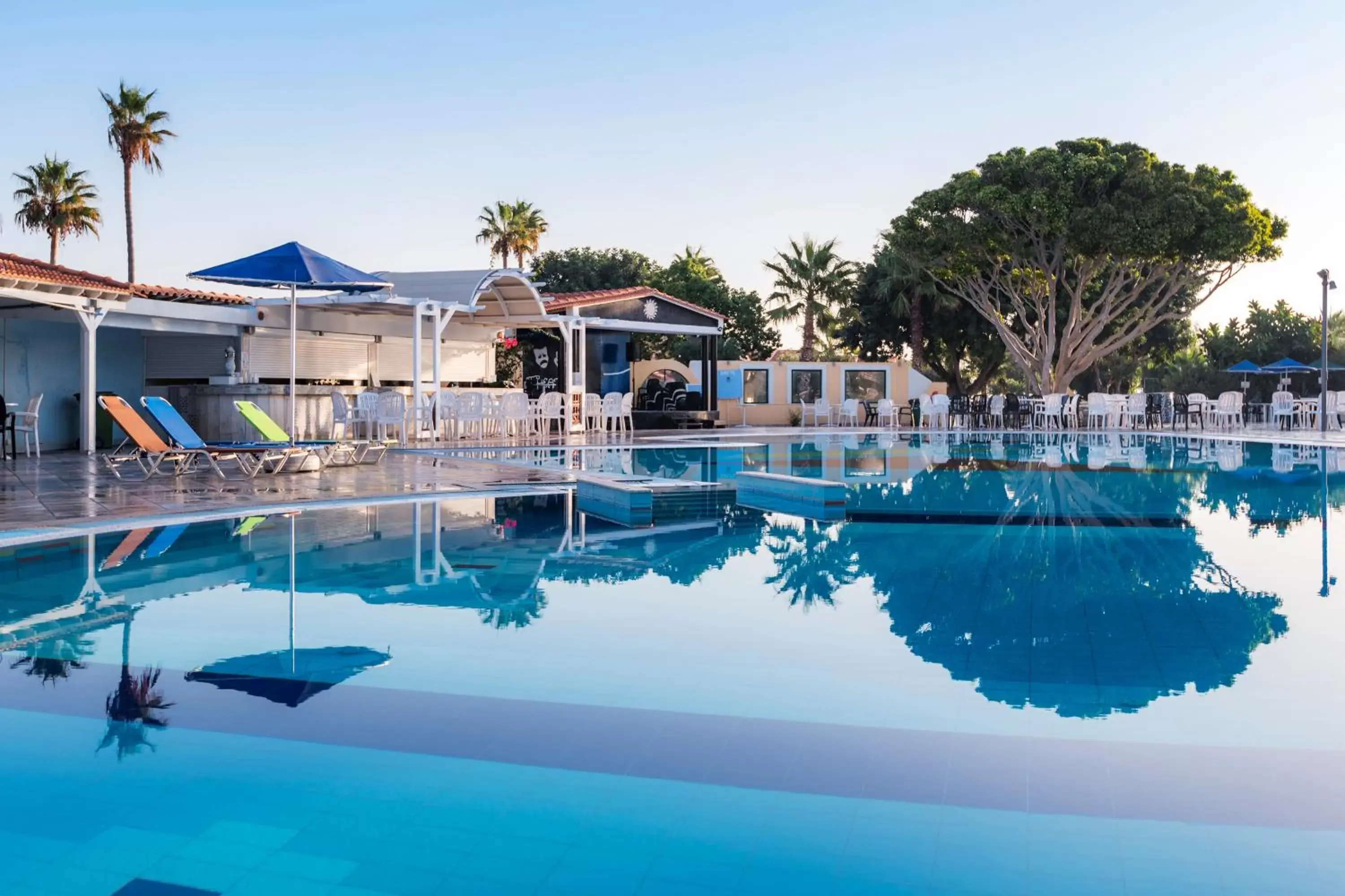 Swimming Pool in Atlantis Hotel