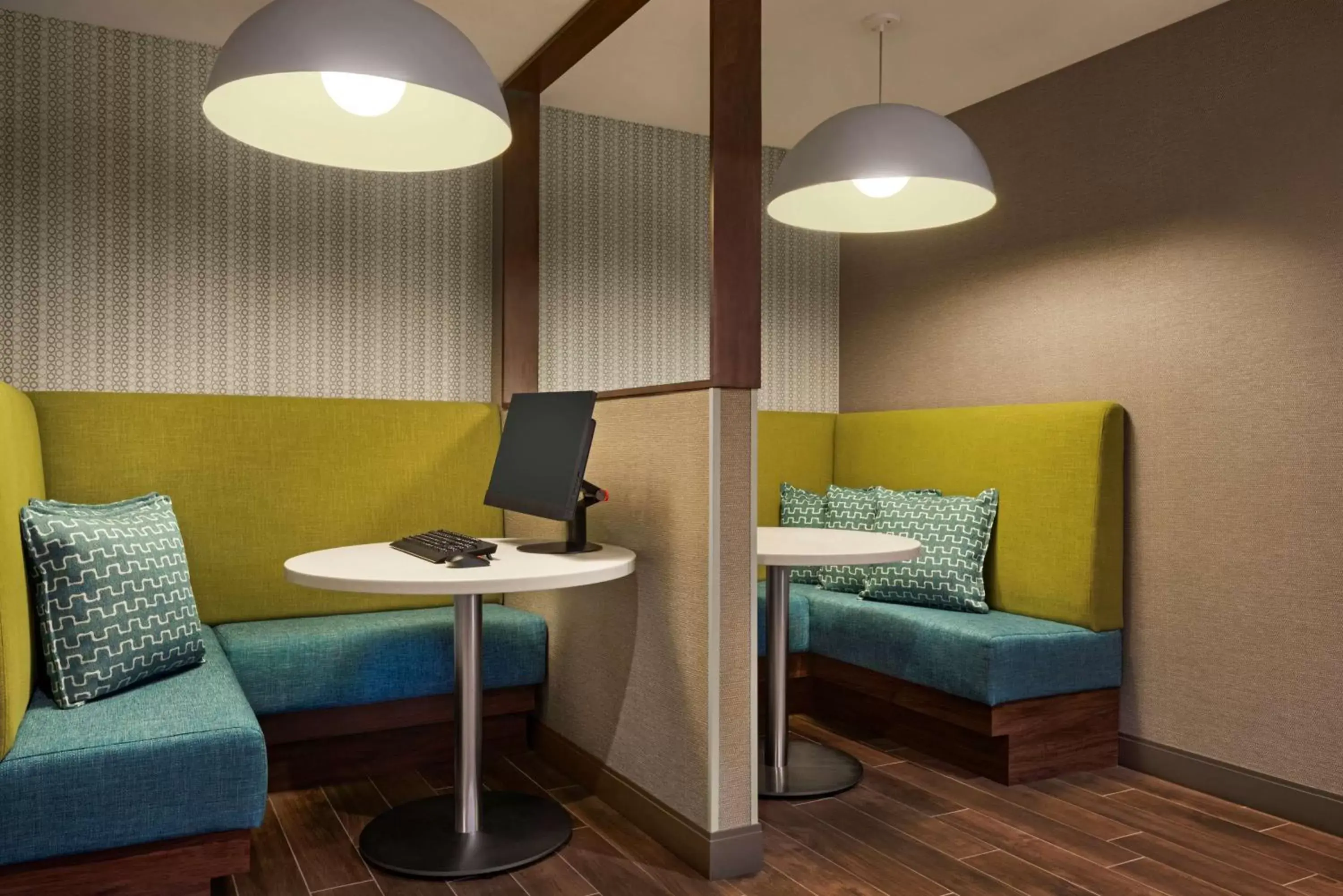 Business facilities, Seating Area in Hampton Inn & Suites Kelowna, British Columbia, Canada