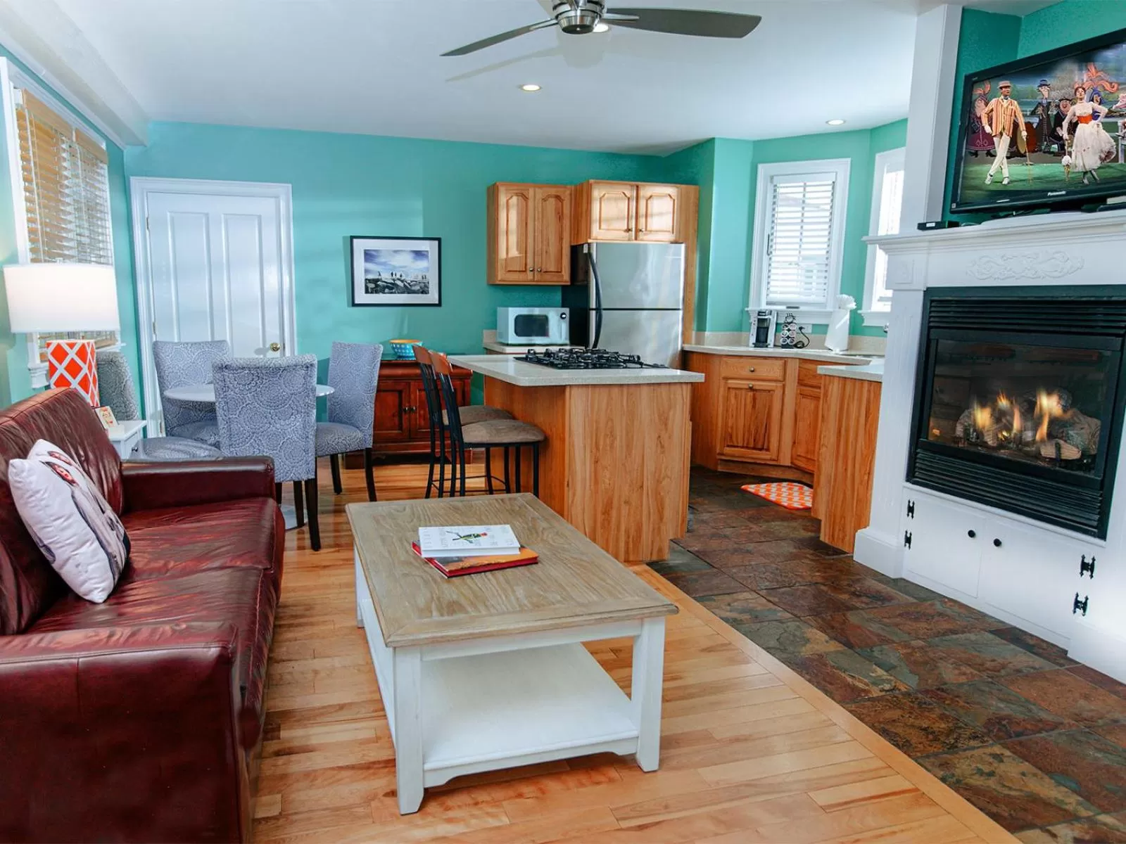 TV and multimedia in The Provincetown Hotel at Gabriel's