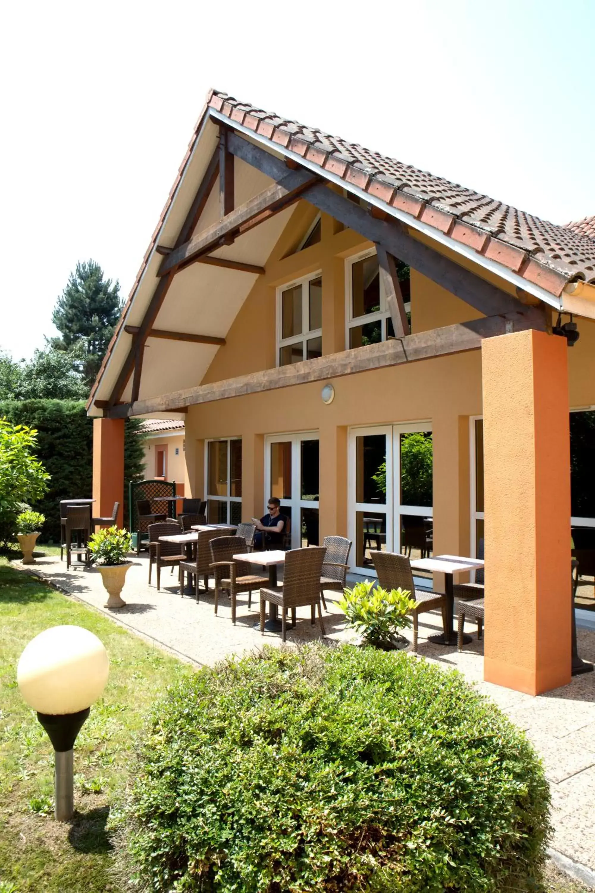 Patio, Property Building in Sure Hotel by Best Western Limoges Sud