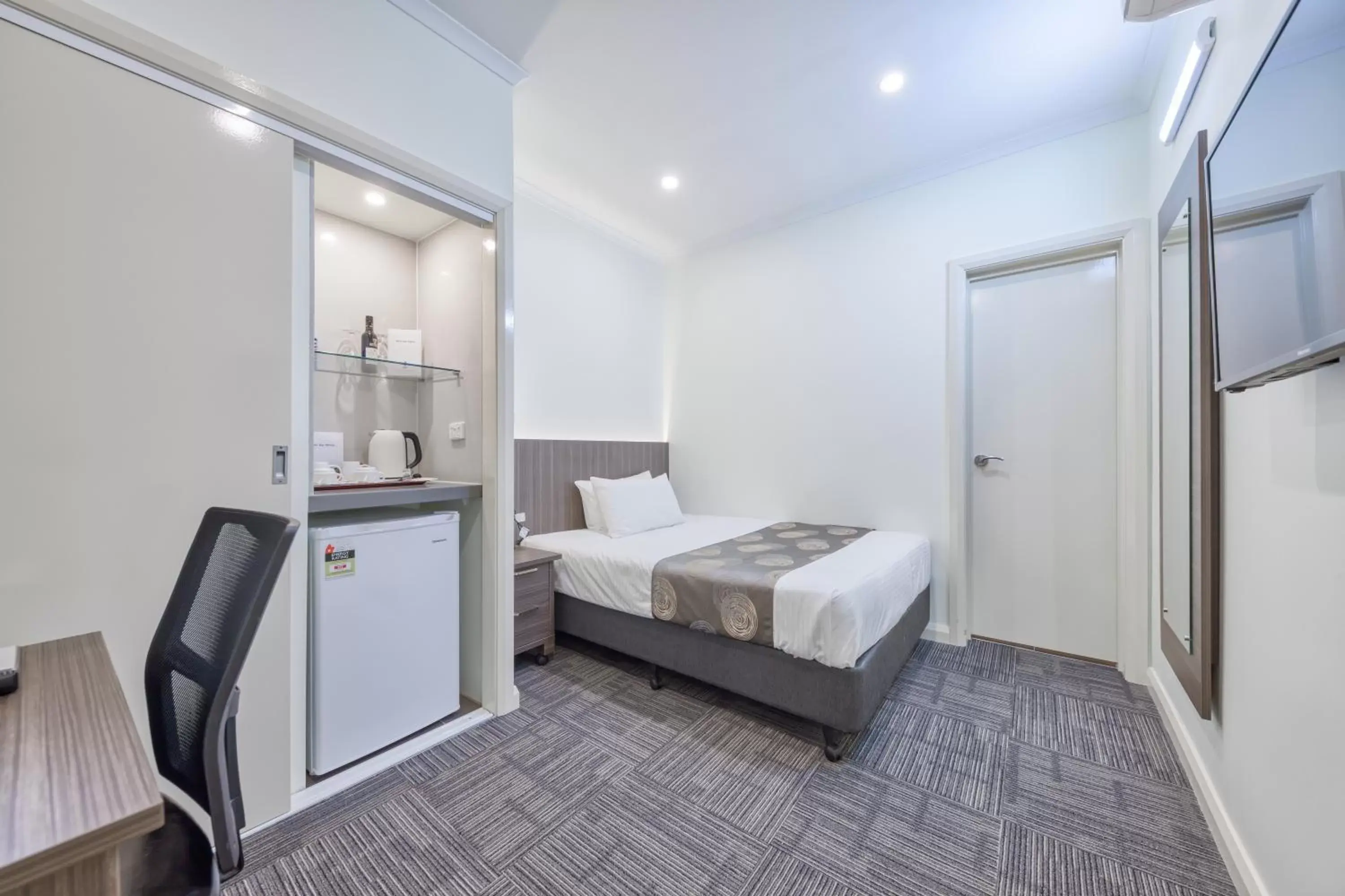 Bedroom, Bed in Best Western Melbourne Airport