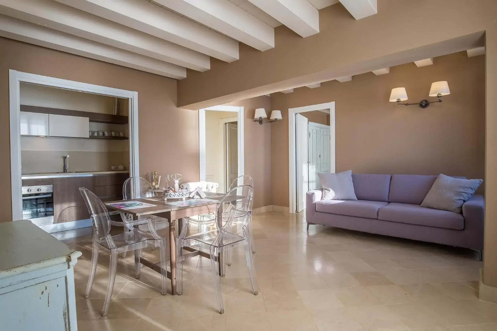 Kitchen or kitchenette, Seating Area in Palazzo Alfeo Aparthotel