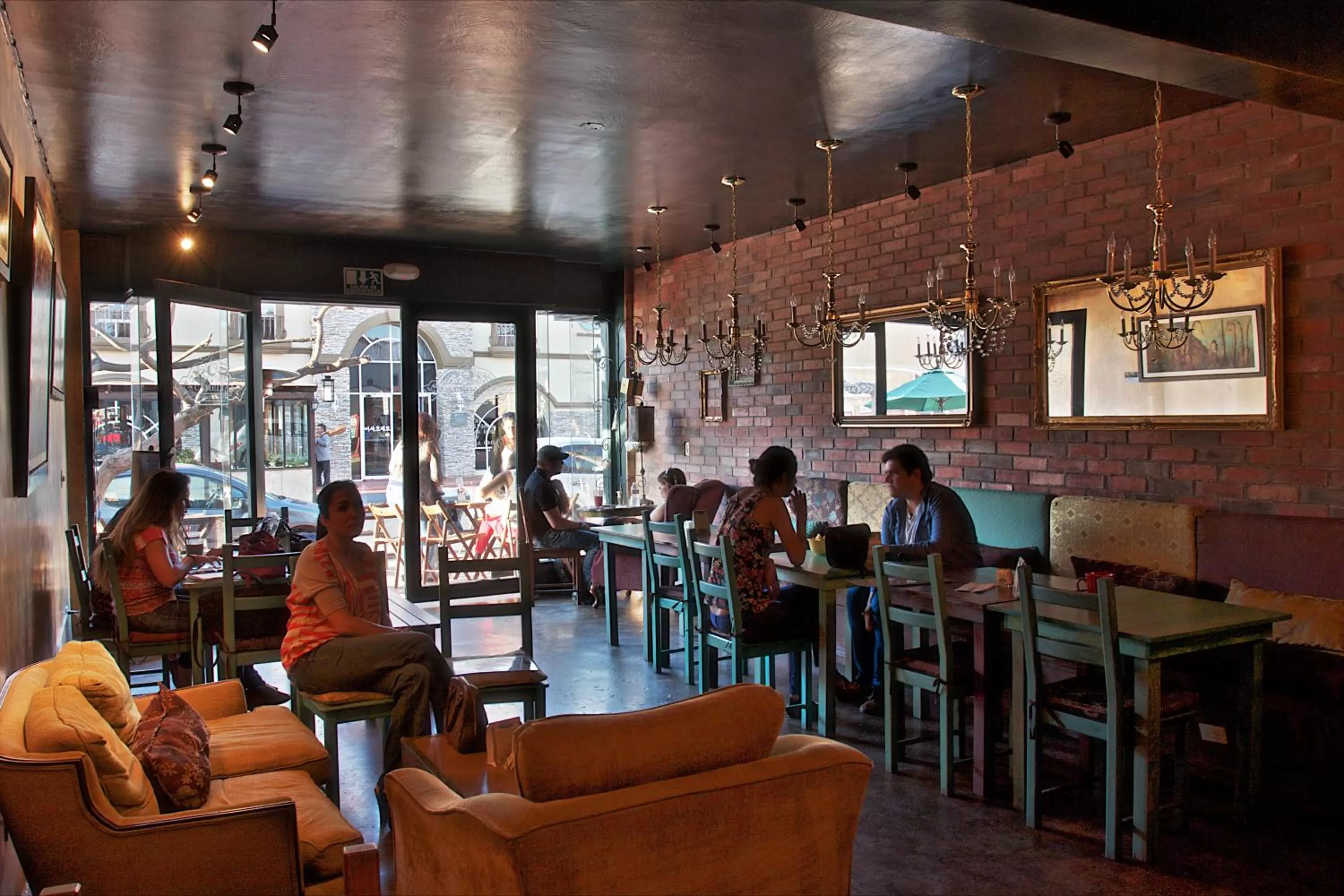 People in Hotel Villa Marina