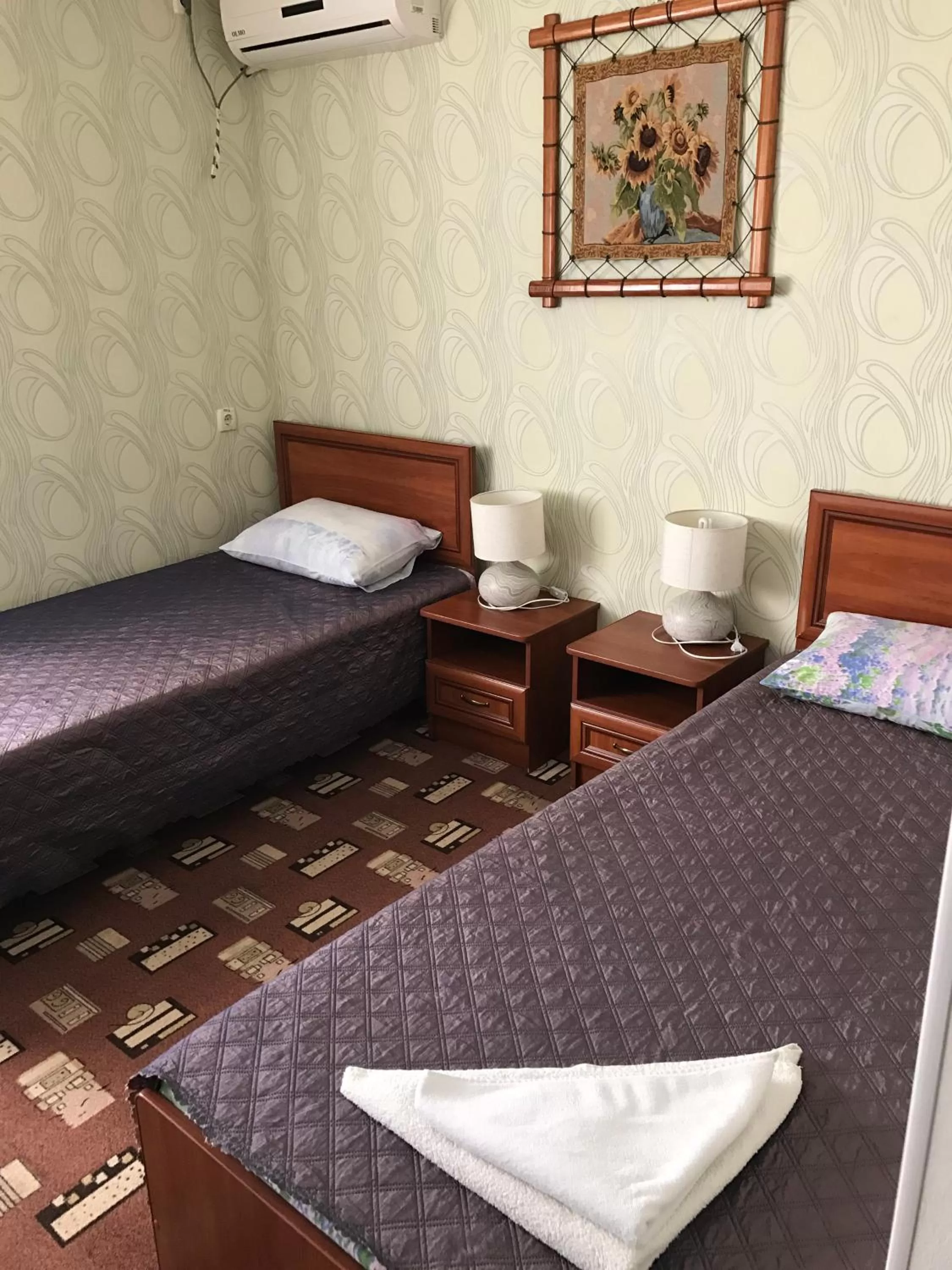 Restaurant/places to eat, Bed in Galian Hotel