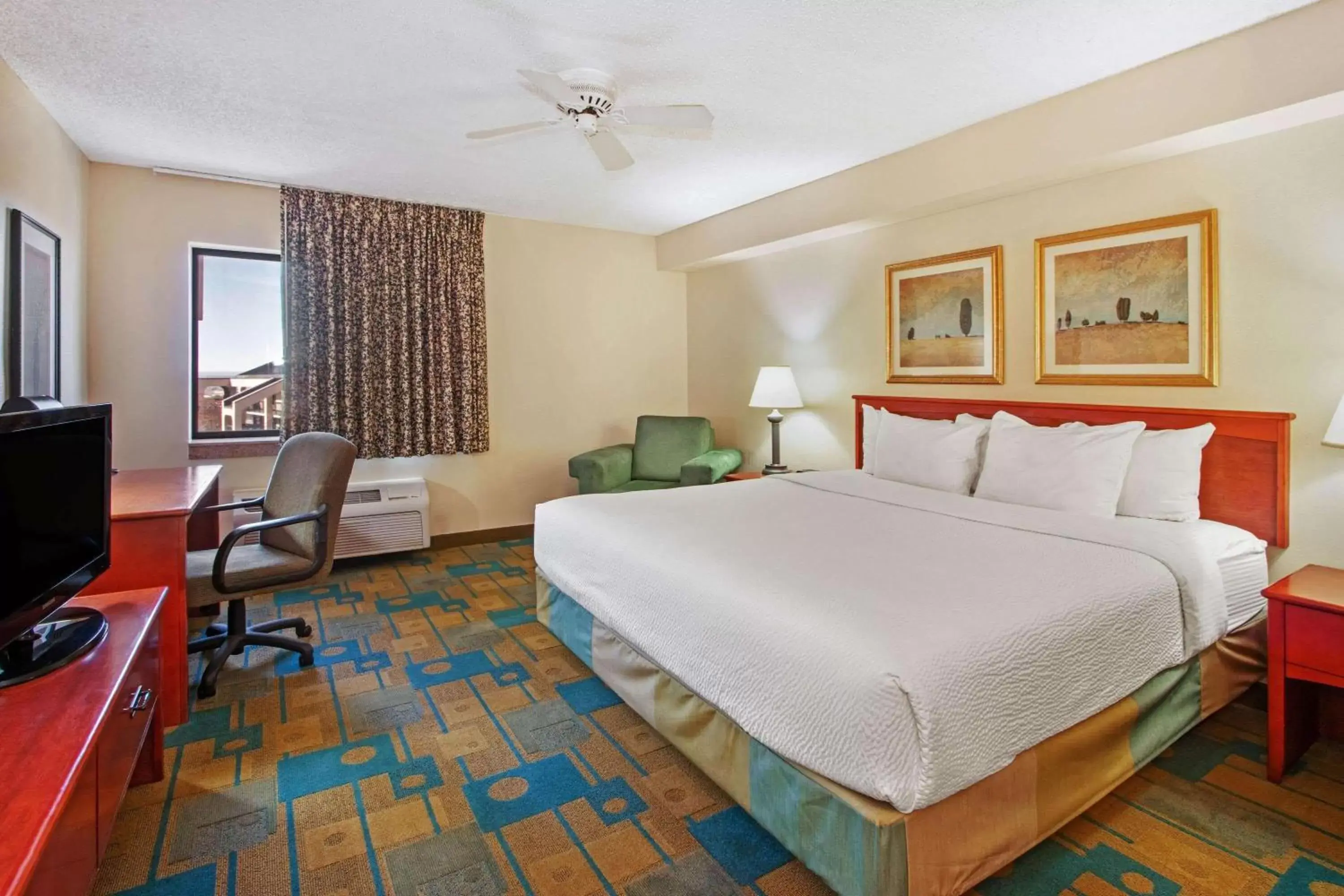 King Room - Disability Access in La Quinta by Wyndham Albuquerque Journal Ctr NW