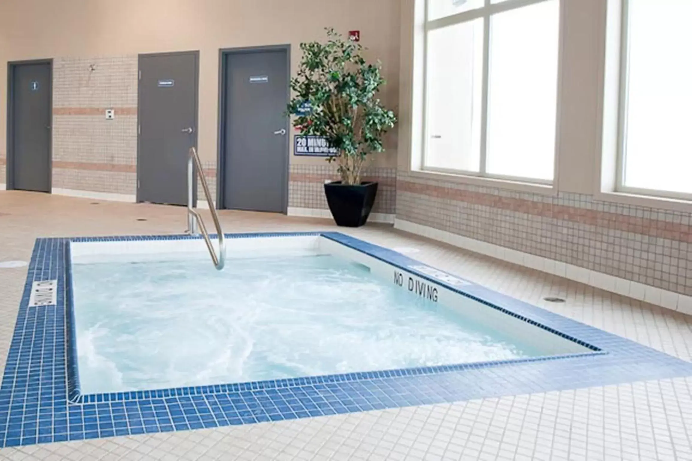 Spa and wellness centre/facilities, Swimming Pool in Paradise Inn and Suites