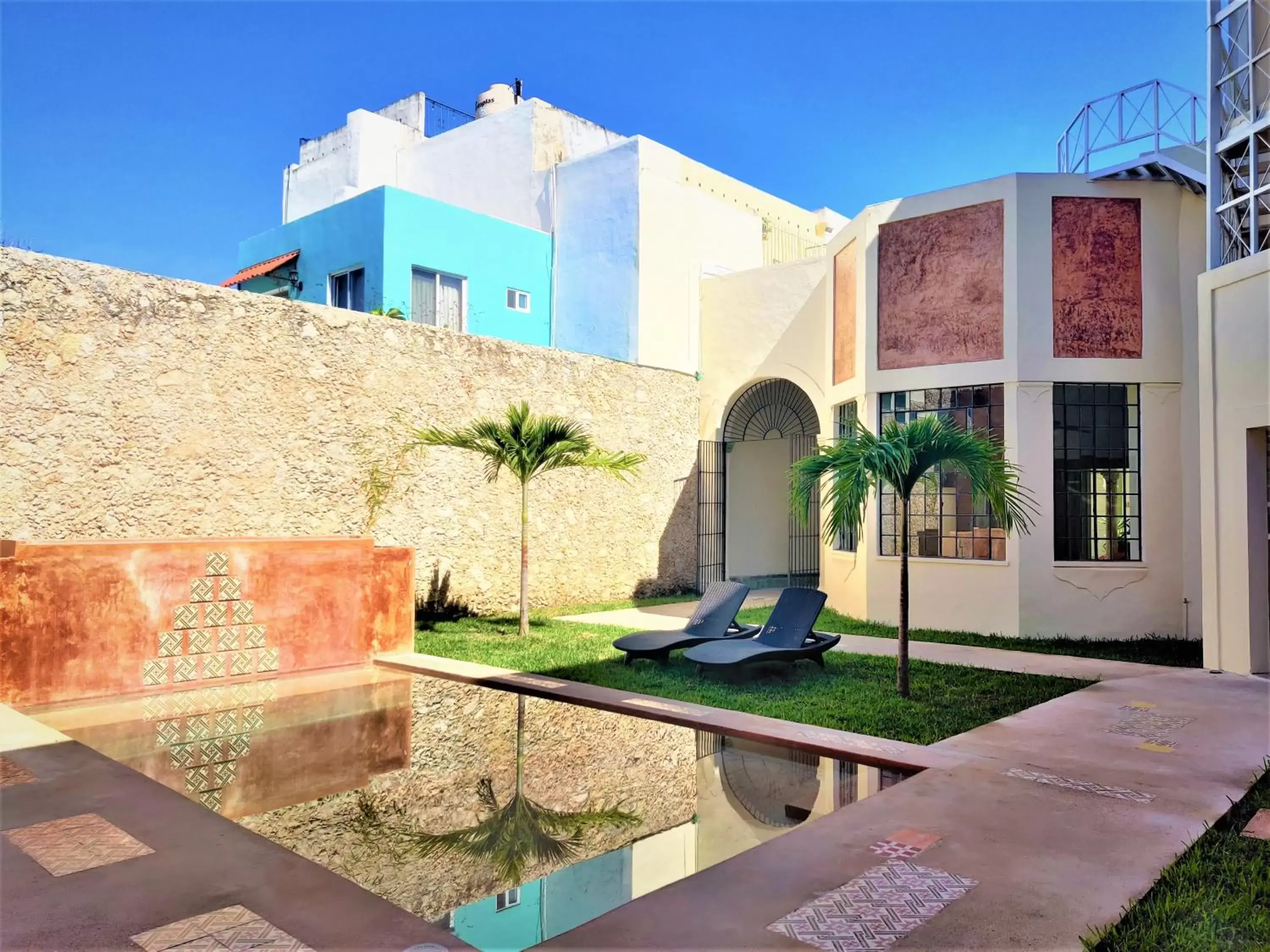 Swimming pool in Hotel Boutique La Casona by Kavia