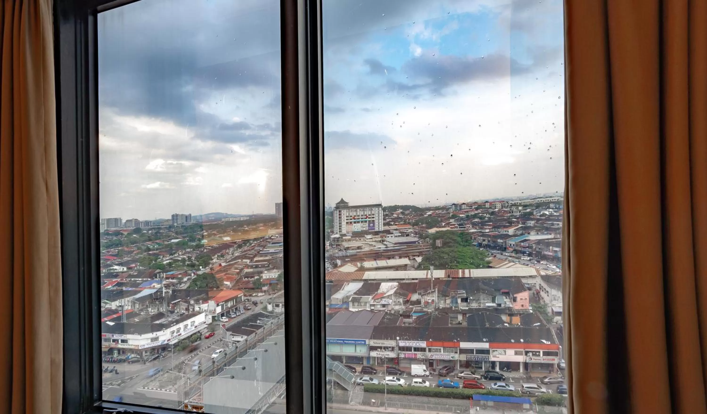 Crystal Crown Hotel JB