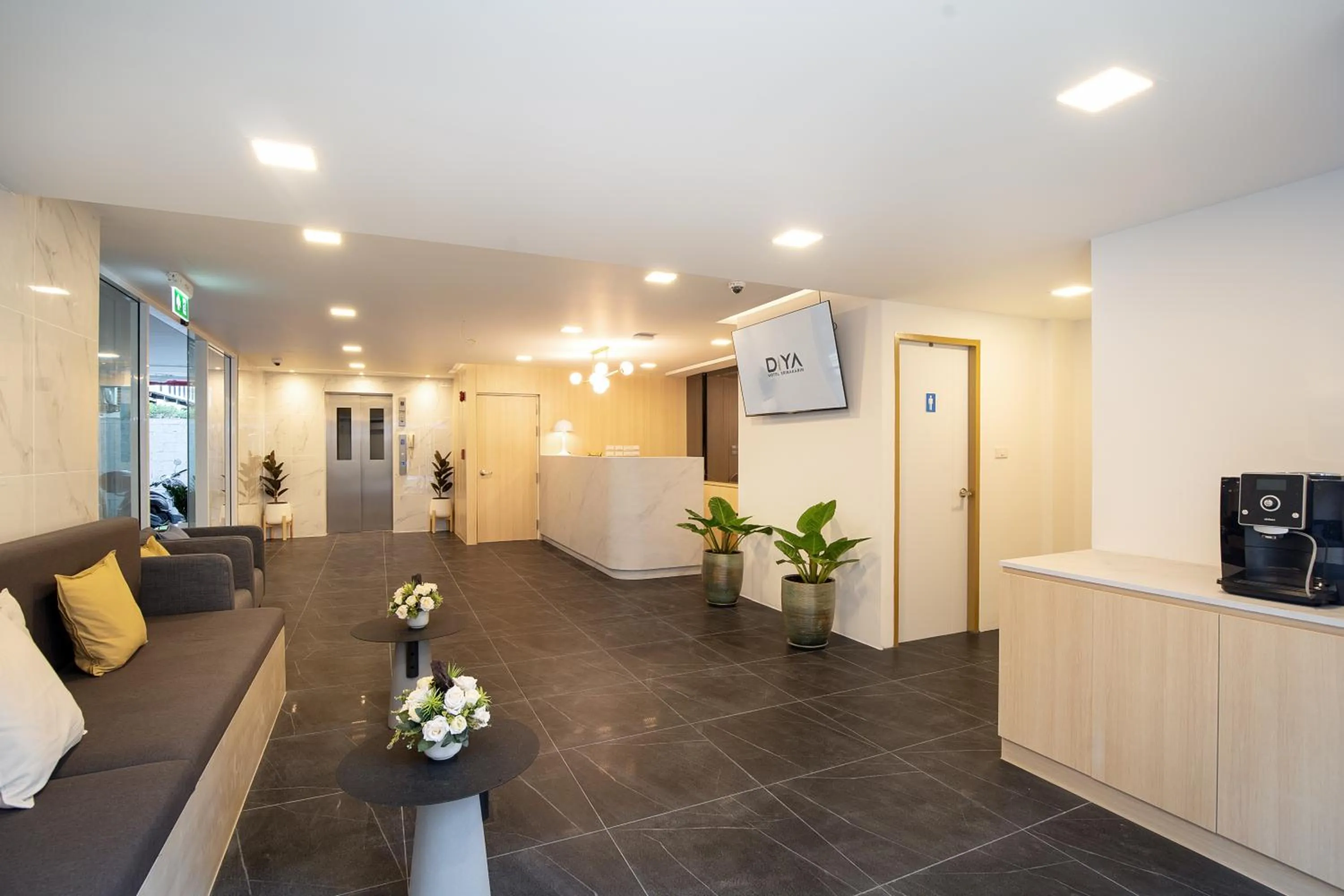 Lobby or reception in Diya Hotel Bangkok