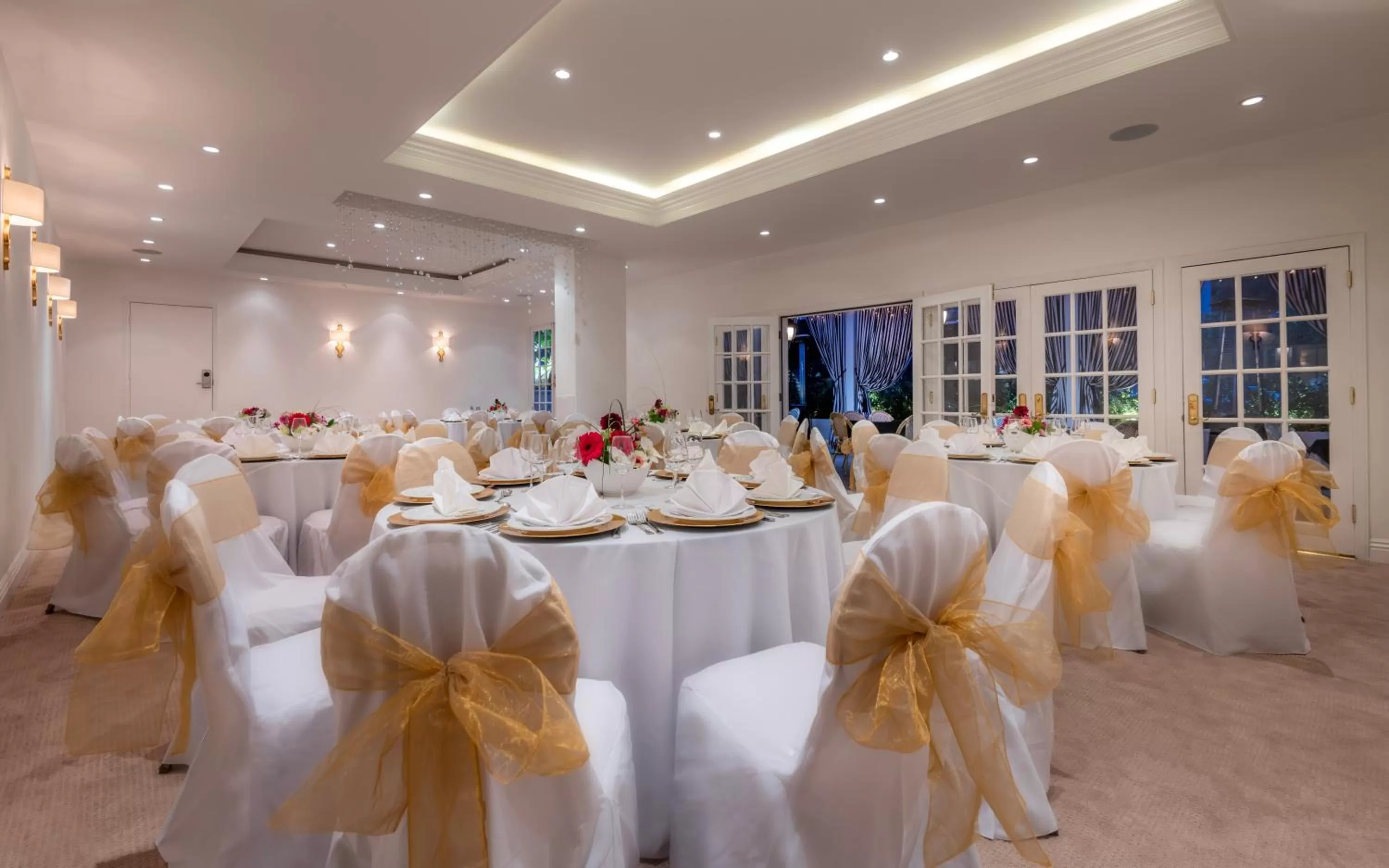 Banquet/Function facilities in Beverly Hills Plaza Hotel & Spa