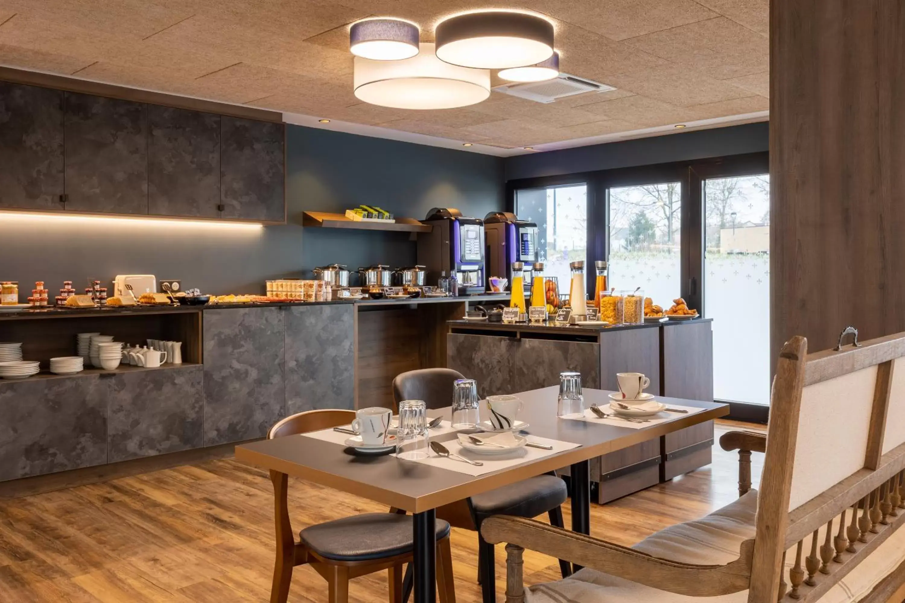 Breakfast, Restaurant/Places to Eat in Best Western Plus Le Conquerant Rouen Nord