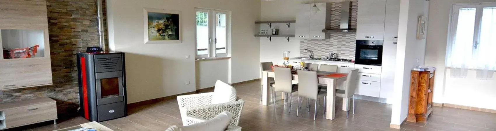 Living room, Kitchen/Kitchenette in Oasi di Francesca B&B