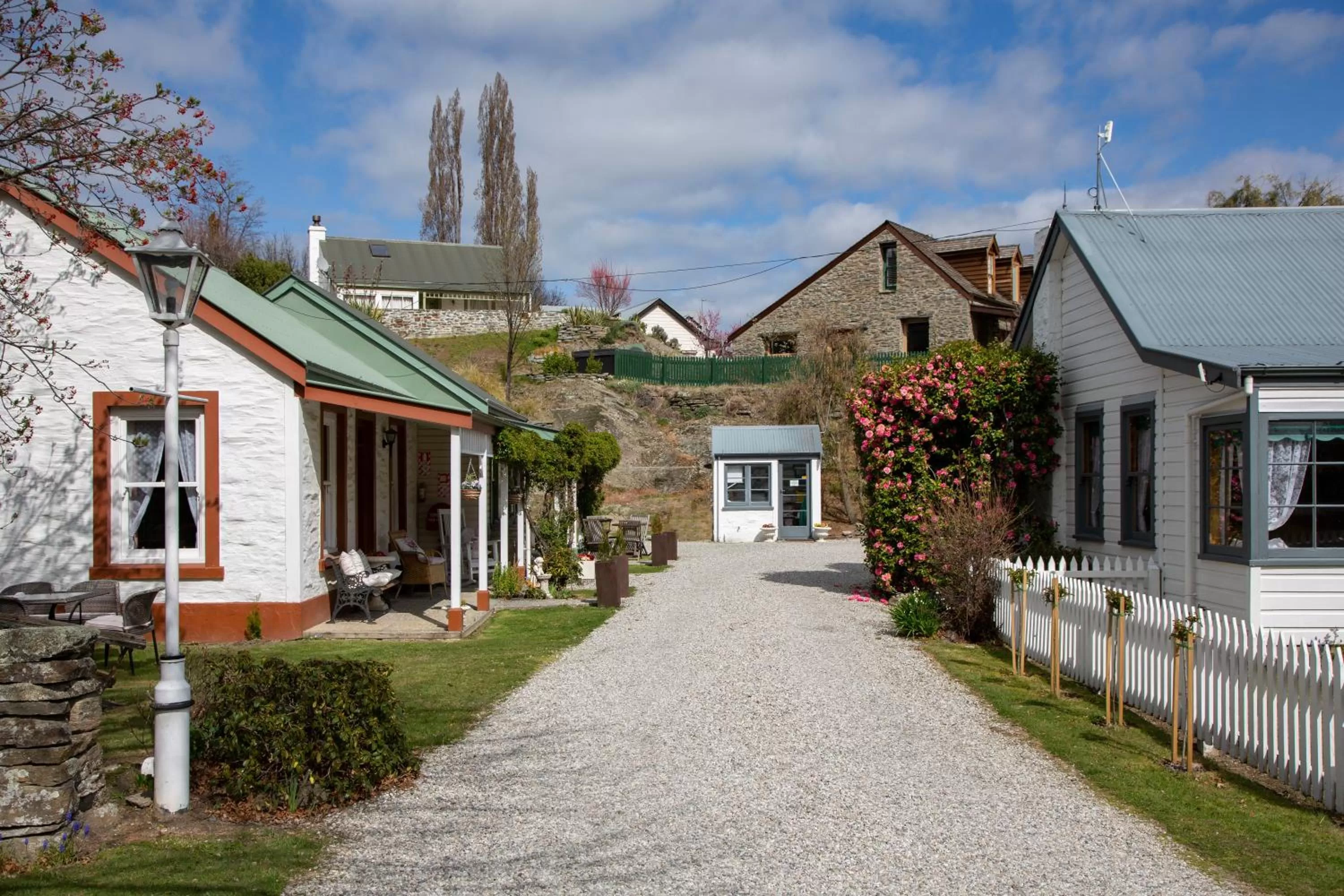 Settlers Cottage Motel