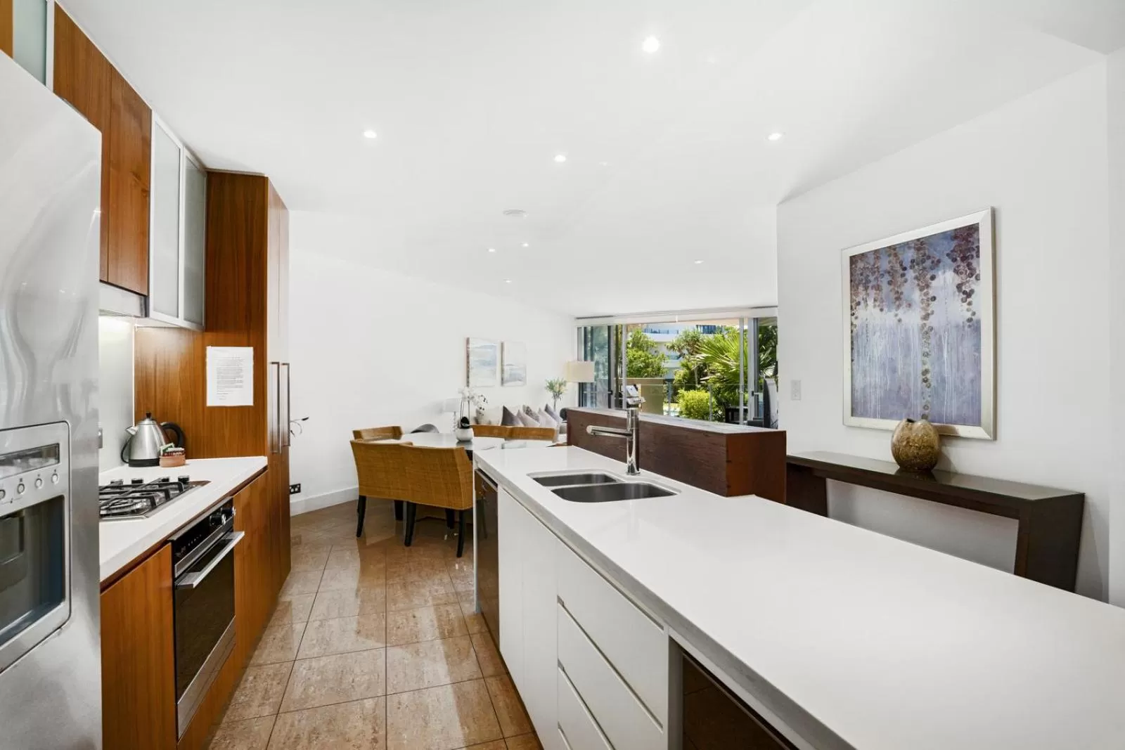 Kitchen or kitchenette in Cotton Beach Resort - Tweed Coast Holidays ®