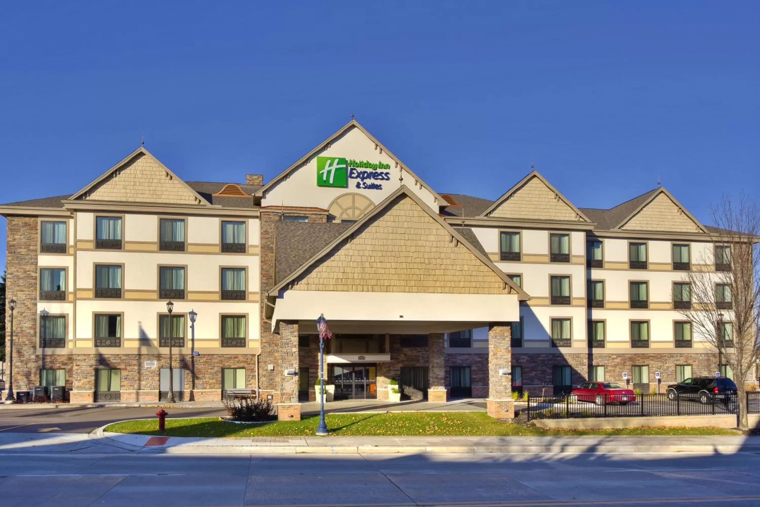 Property Building in Holiday Inn Express Frankenmuth, an IHG Hotel