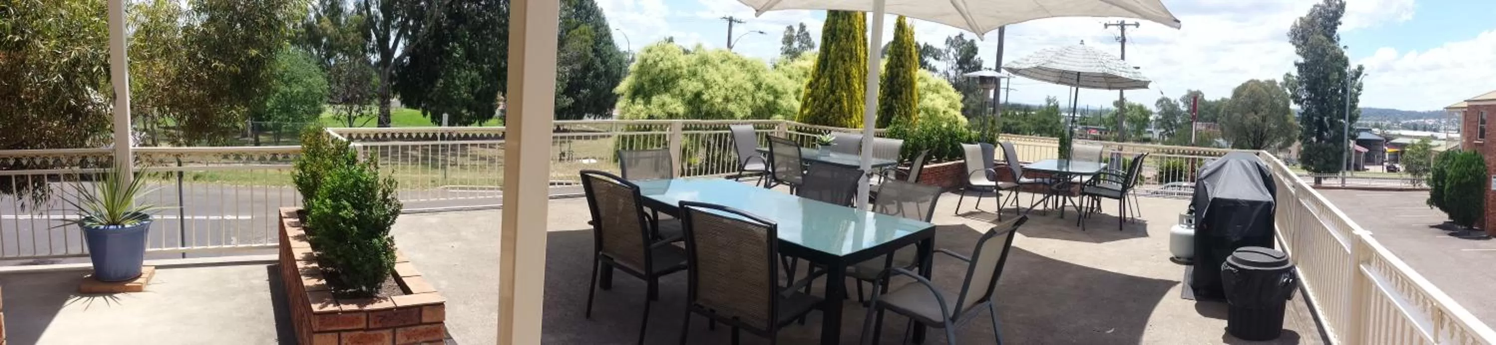 BBQ facilities in Golf Links Motel