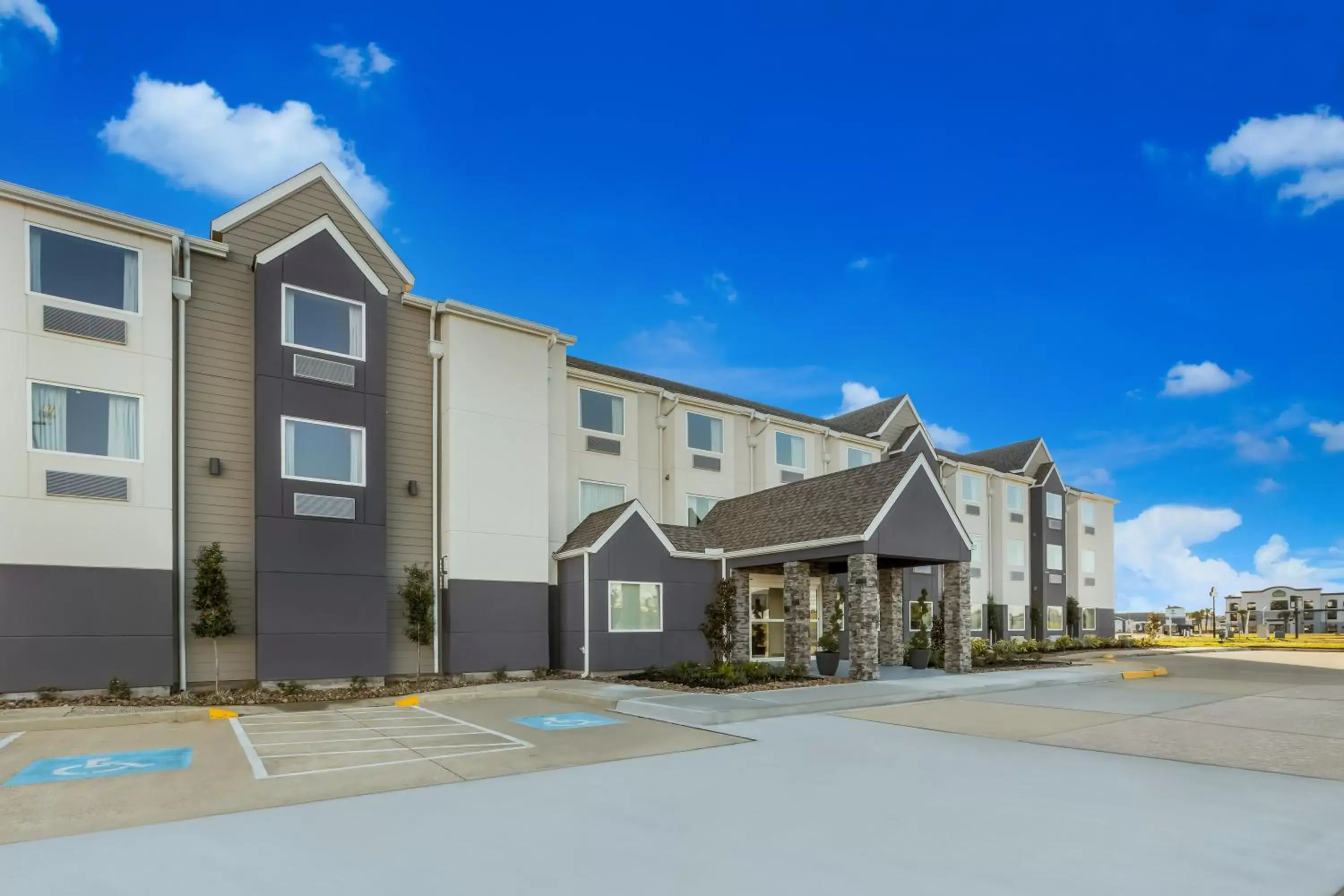 Property Building in Red Roof Inn Sulphur