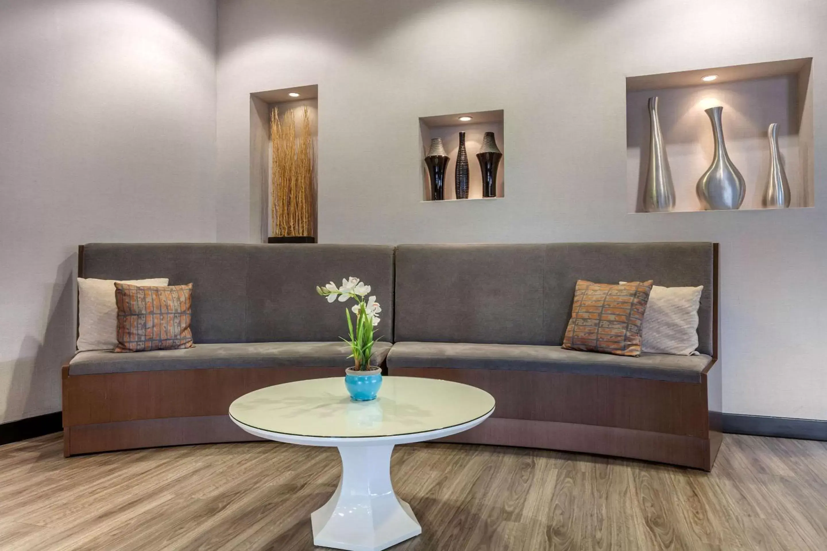 Lobby or reception, Seating Area in Cambria Hotel Denver International Airport