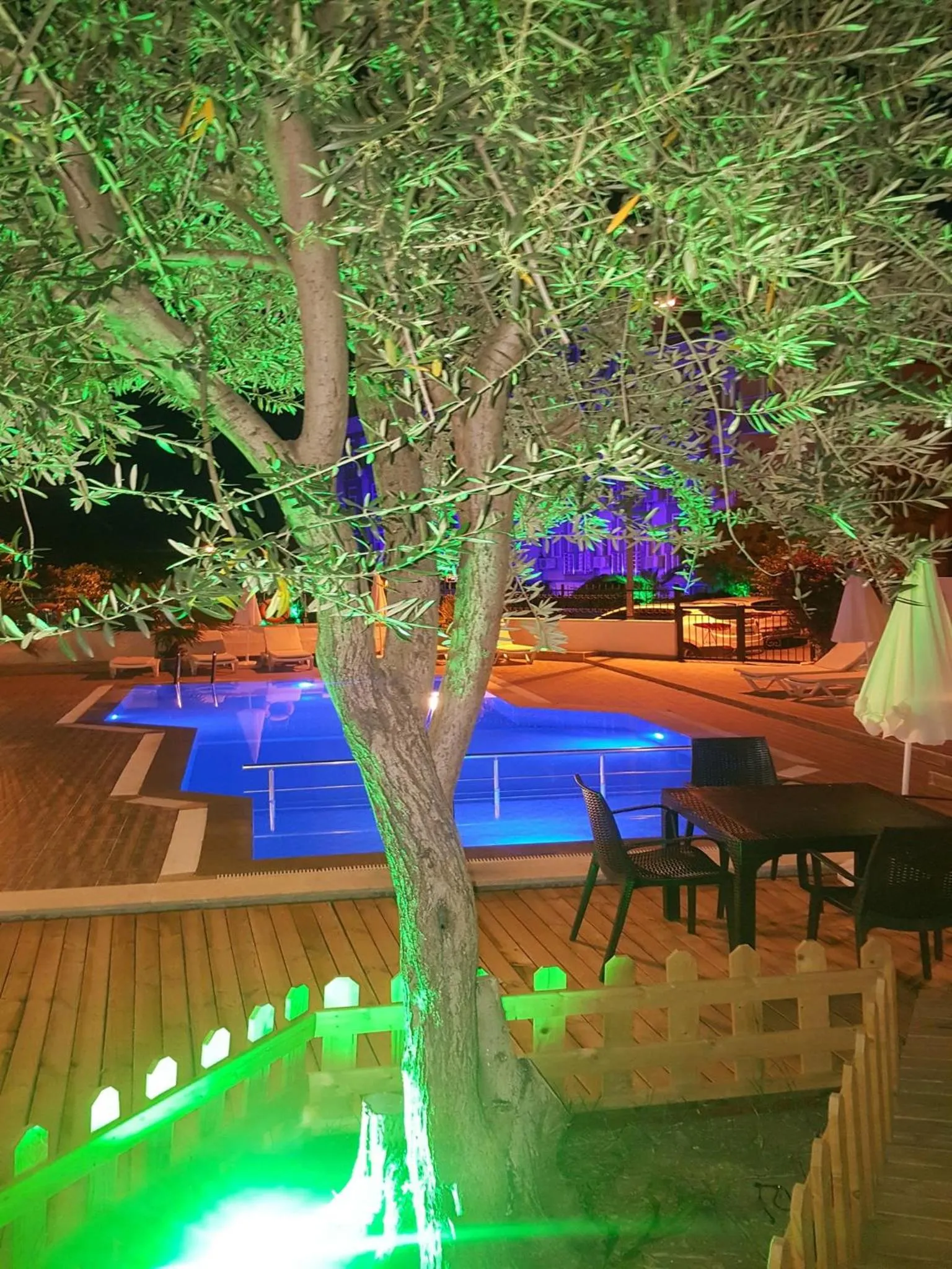 Swimming pool in Esperanza Hotel