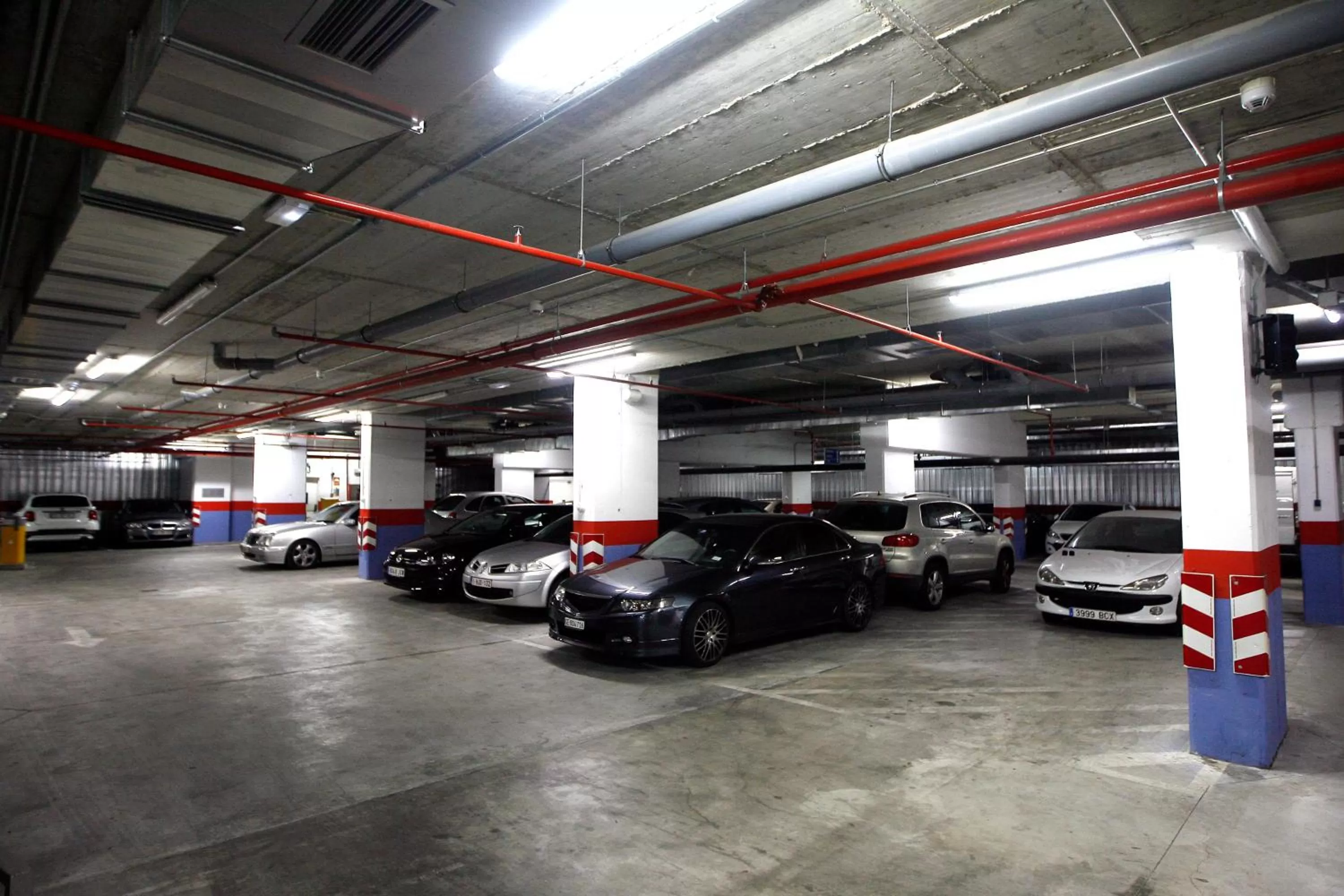 Parking in Travelodge Barcelona Poblenou